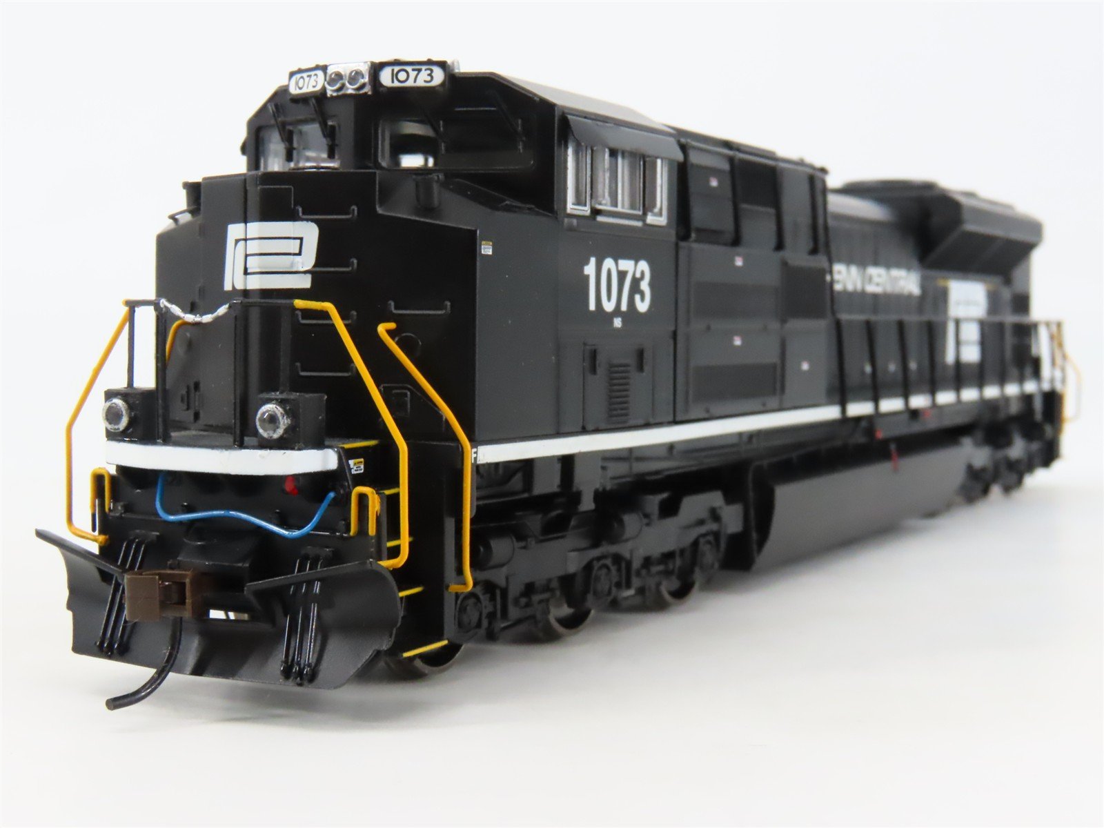 HO Bachmann 66007 NS Penn Central Heritage SD70ACe Diesel #1073 wDCC & Sound
