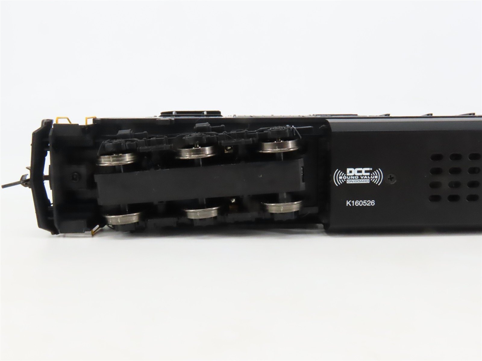 HO Bachmann 66007 NS Penn Central Heritage SD70ACe Diesel #1073 wDCC & Sound