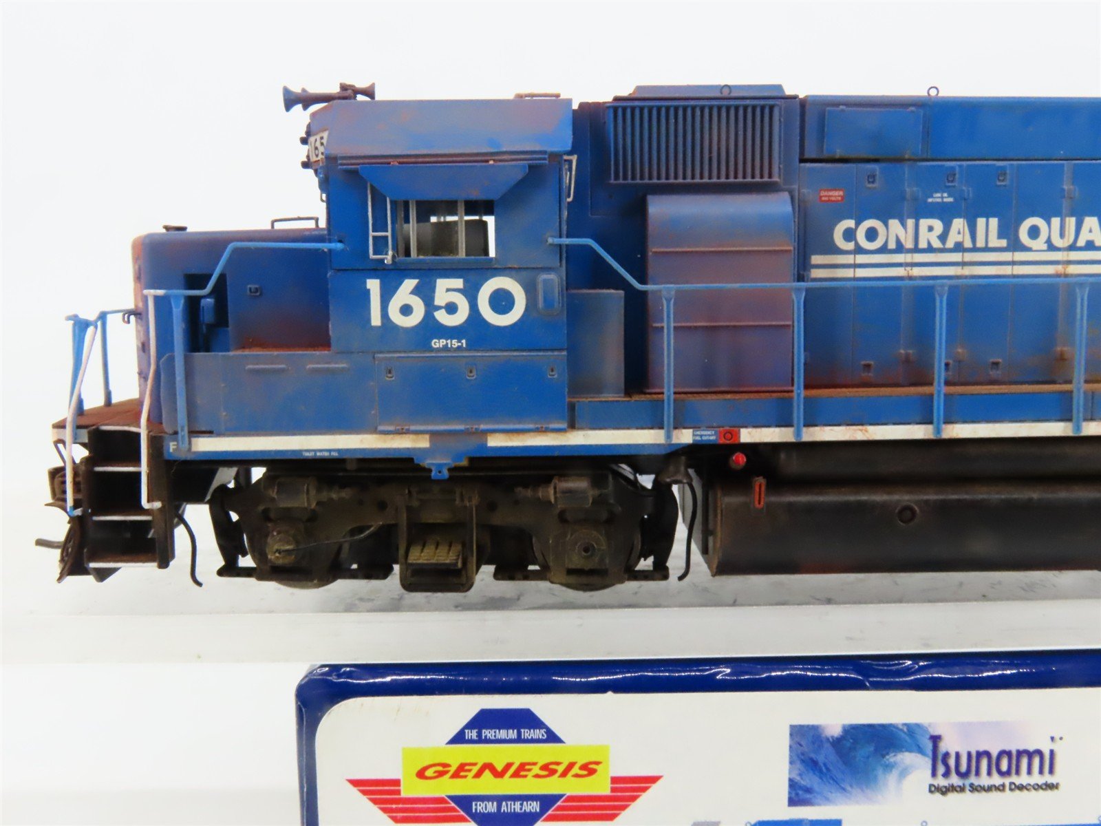 HO Athearn Genesis G68142 CR Conrail GP15-1 Diesel #1650 wDCC & Sound, Weathered