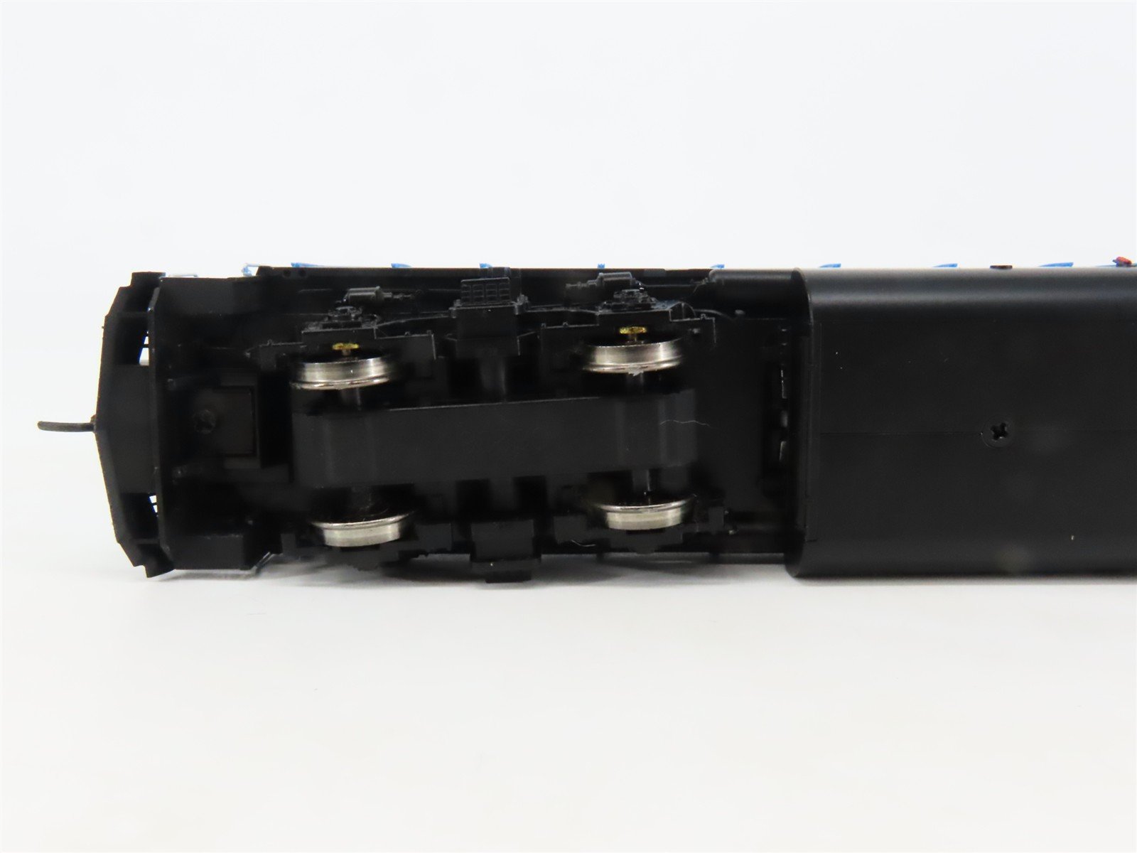 HO Scale Athearn Genesis G68158 CR Conrail GP15-1 Diesel #1681 wDCC & Sound