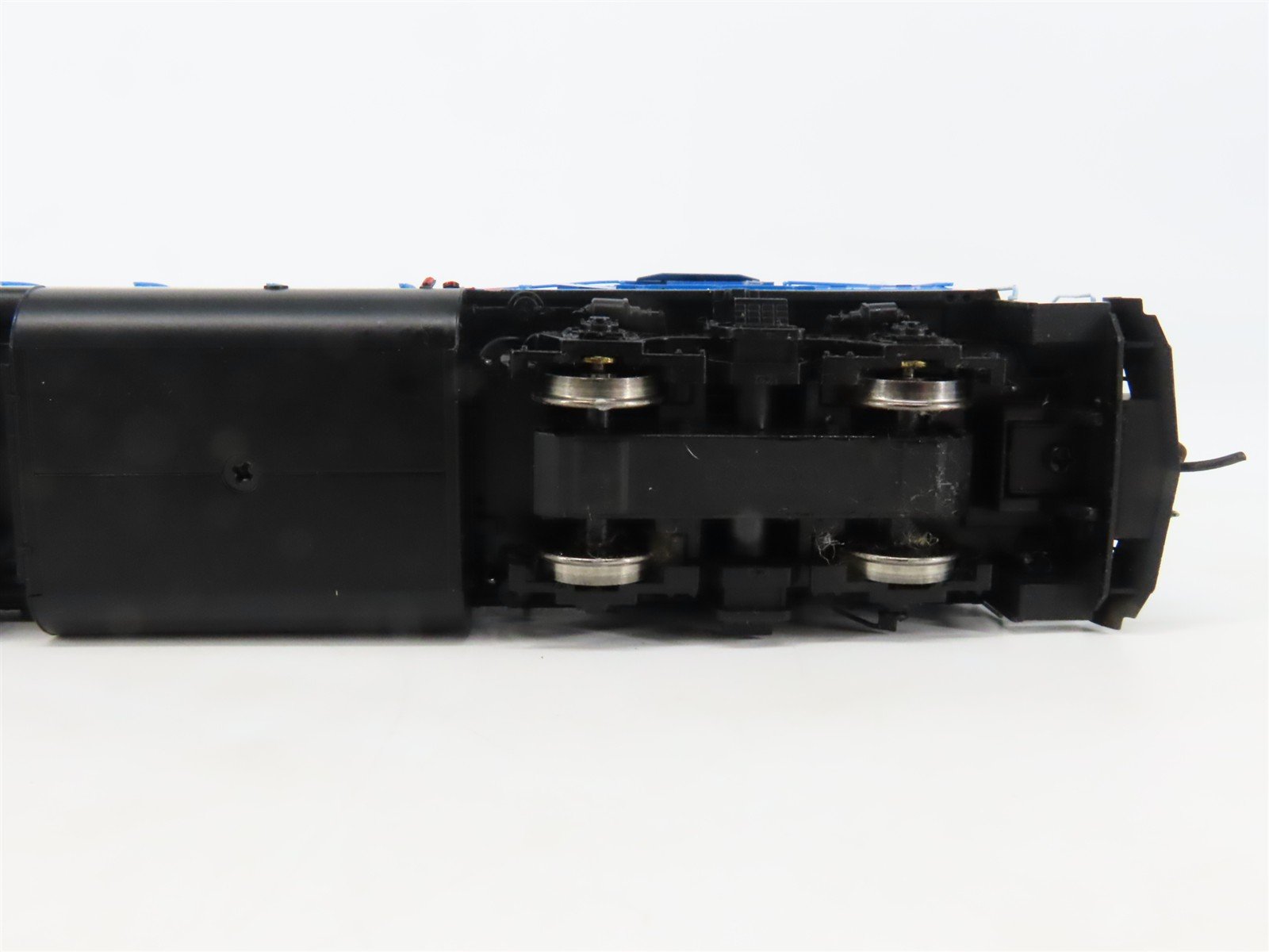 HO Scale Athearn Genesis G68158 CR Conrail GP15-1 Diesel #1681 wDCC & Sound