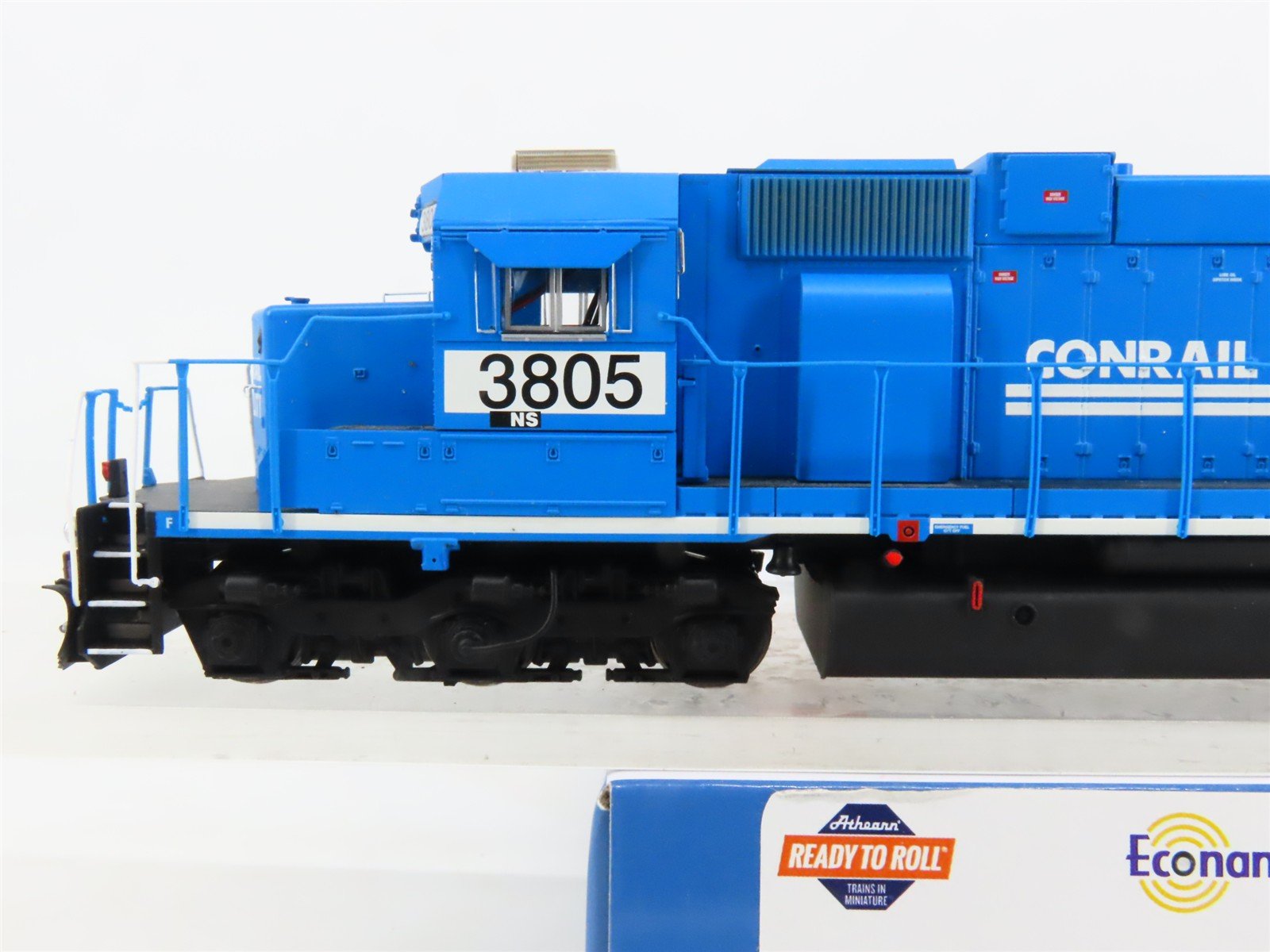 HO Scale Athearn RTR ATH88945 NS Ex-Conrail SD38 Diesel Loco #3805 wDCC & Sound