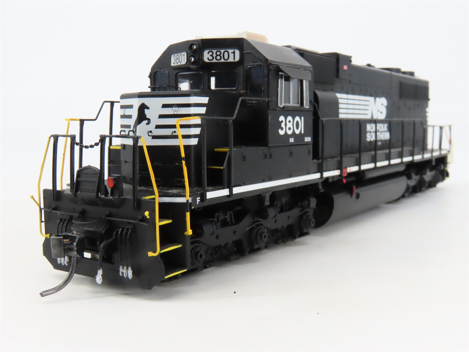 HO Athearn RTR ATH88585 NS Norfolk Southern SD38 Diesel Loco #3801 wDCC & Sound