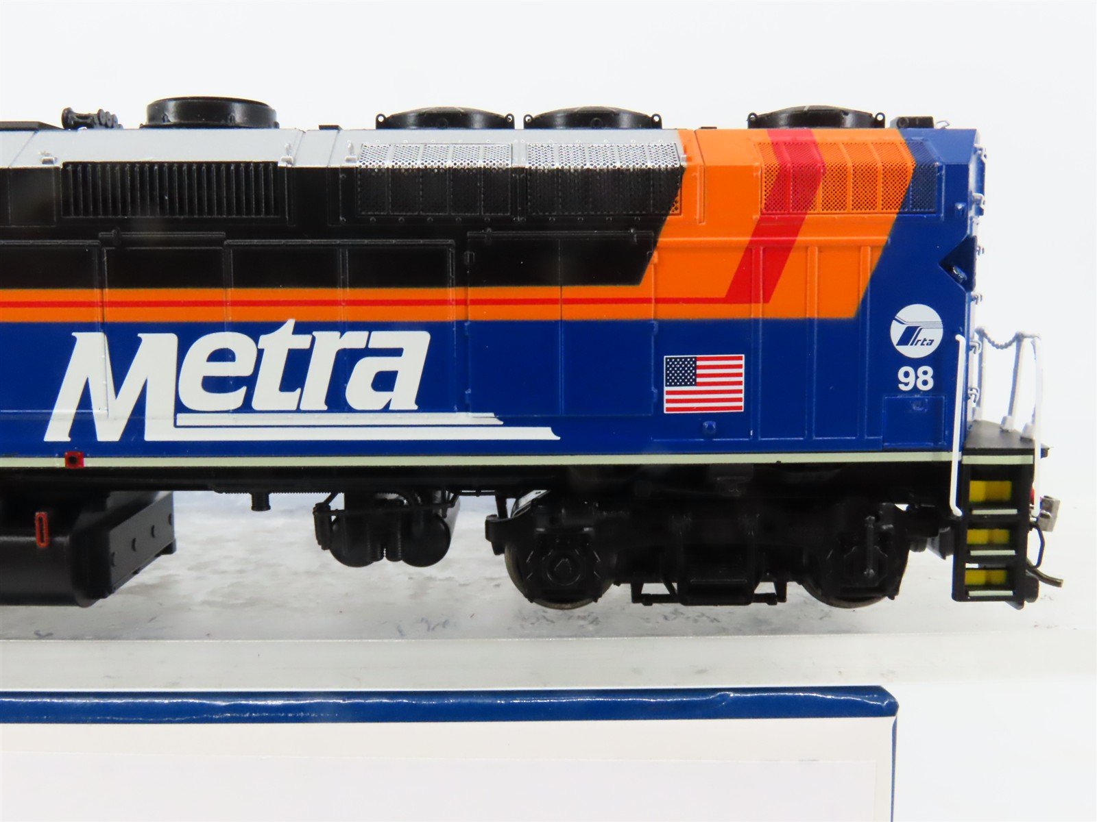 HO Scale Rapido 19511 Metra F59PH Diesel Locomotive #98 wDCC & Sound