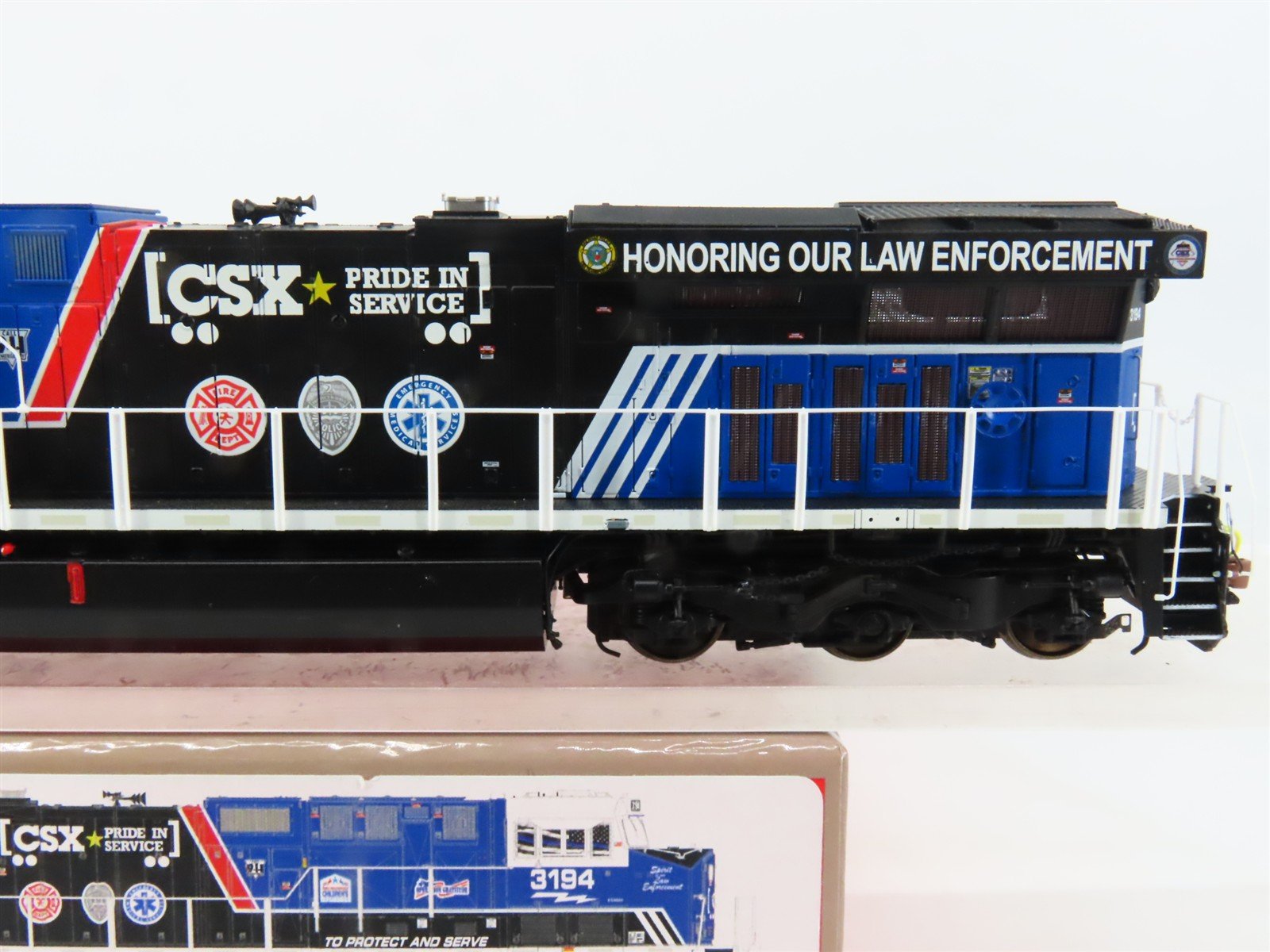 HO Scaletrains.com SXT32294 CSX Law Enforcement ES44AC Diesel #3194 wDCC & Sound