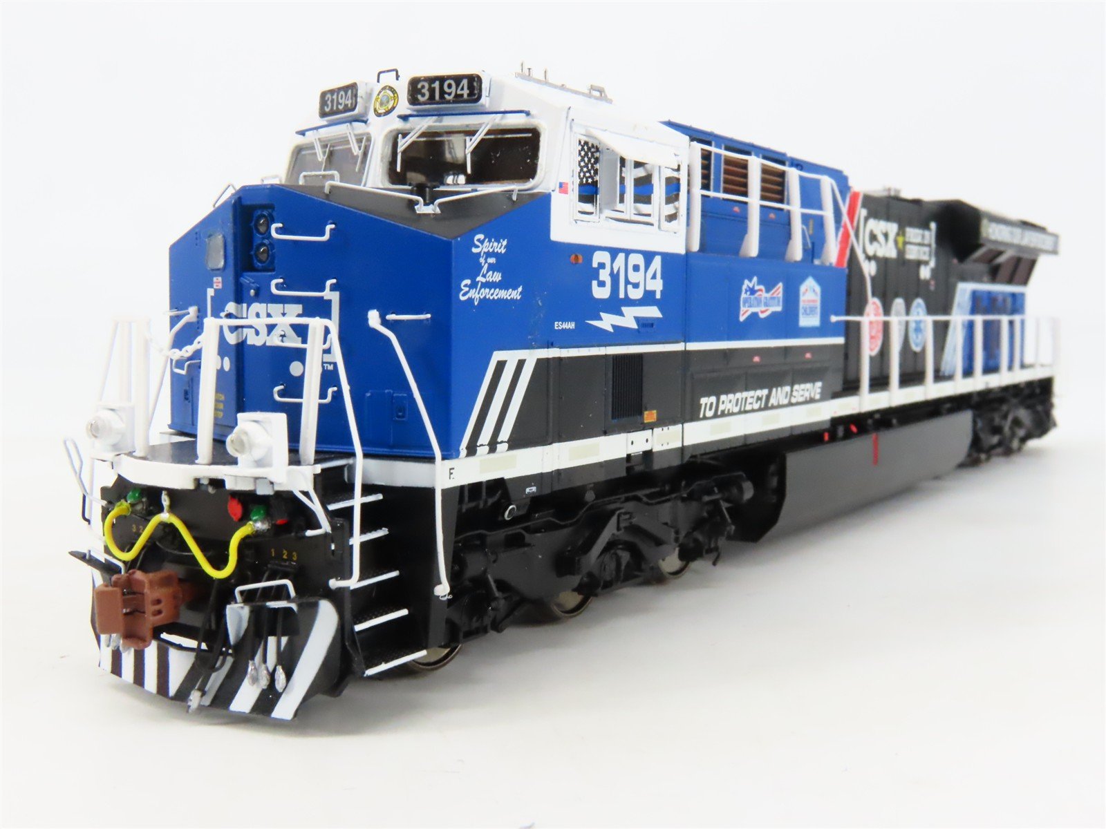 HO Scaletrains.com SXT32294 CSX Law Enforcement ES44AC Diesel #3194 wDCC & Sound