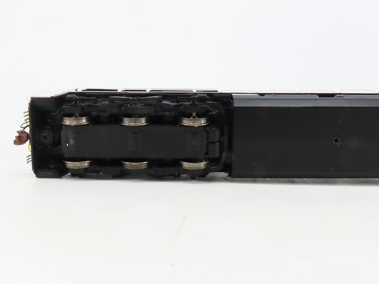 HO Scaletrains.com SXT32294 CSX Law Enforcement ES44AC Diesel #3194 wDCC & Sound