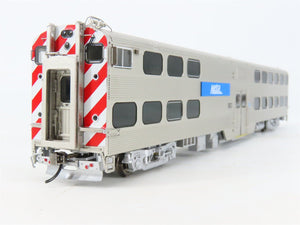 HO Scale Atlas 20007053 Metra Type 8500 Cab Passenger Car #8567