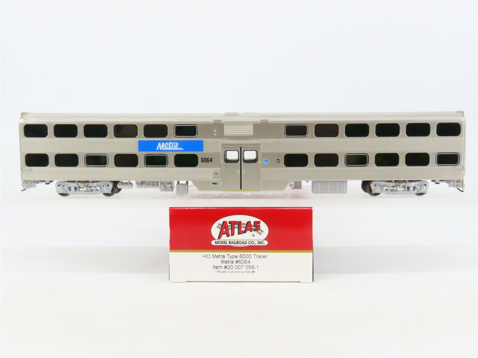 HO Scale Atlas 20007056-1 Metra Type 6000 Trailer Passenger Car #6064