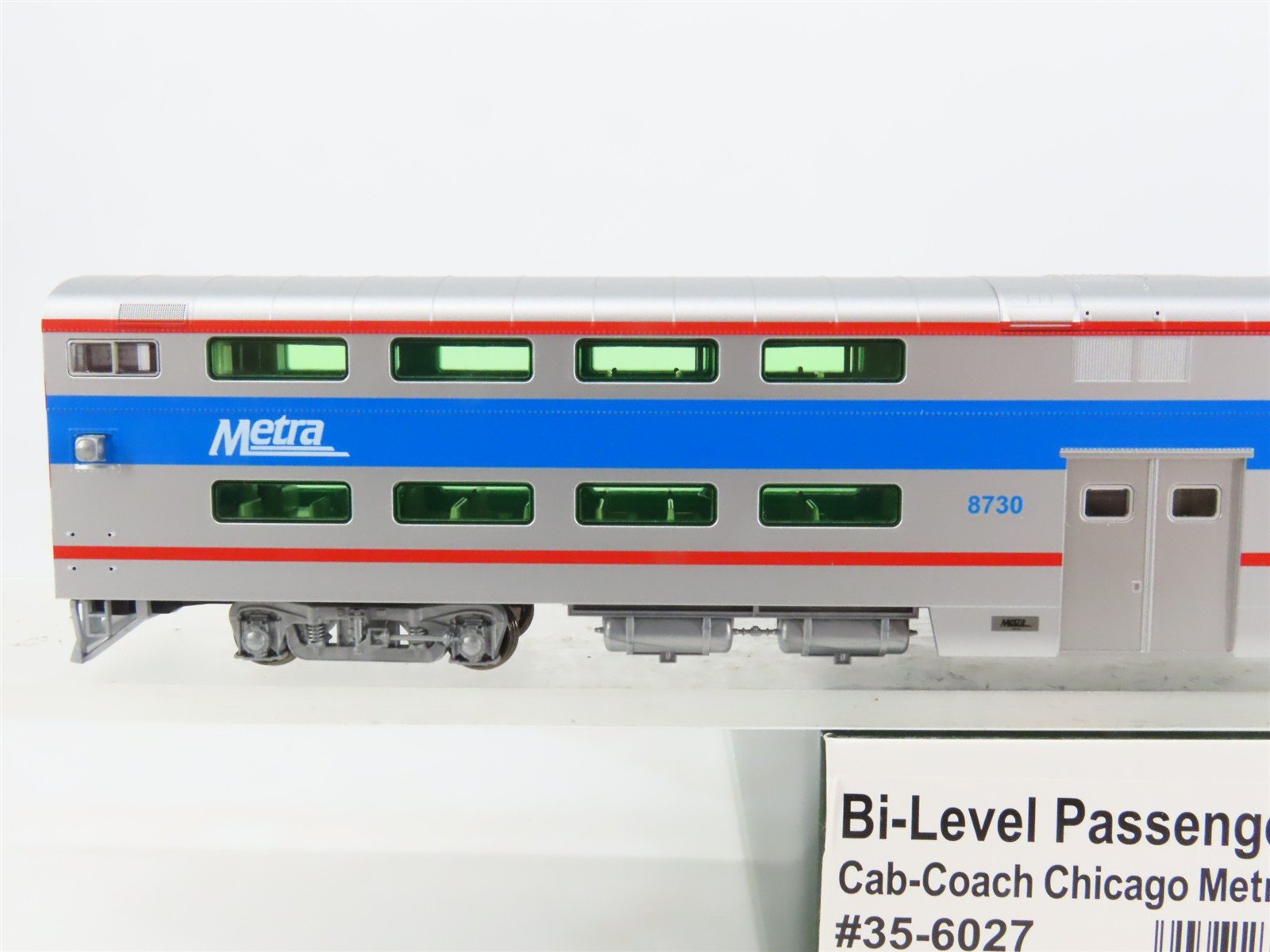 HO Scale Kato 35-6027 Metra Bi-Level Cab Coach Passenger Car #8730