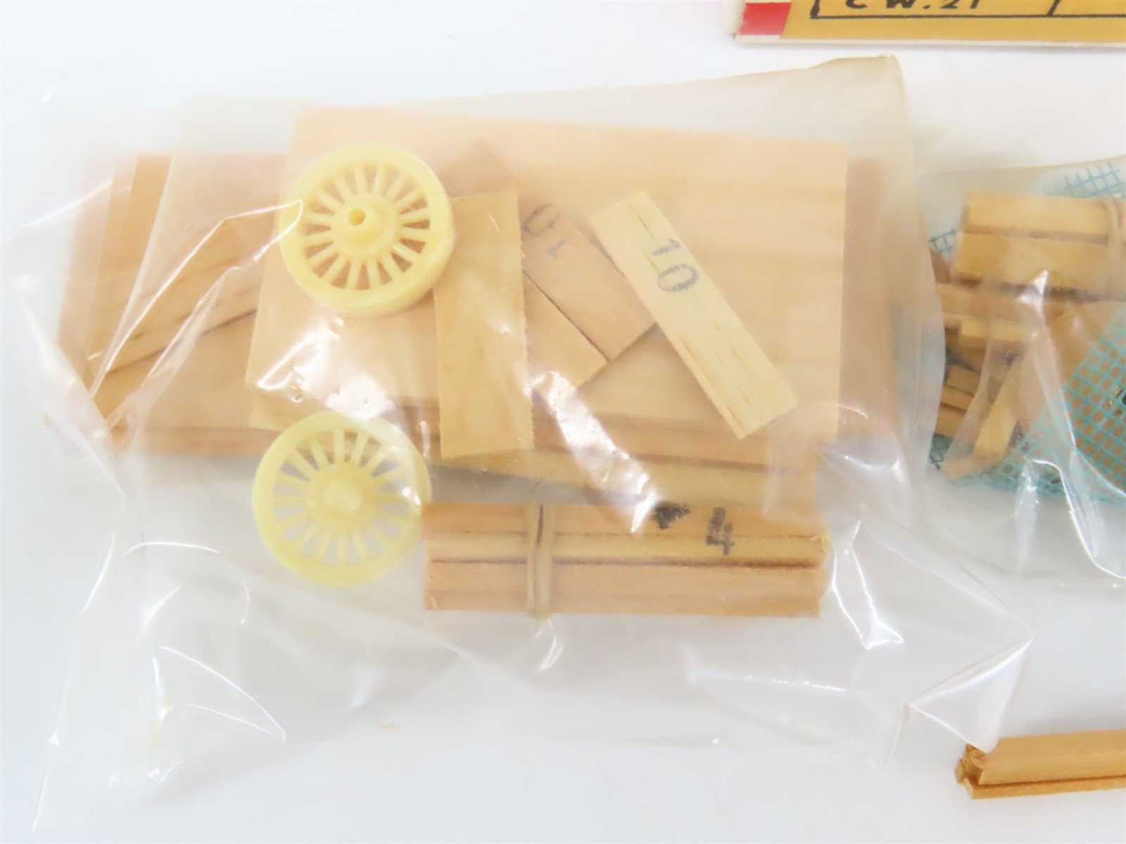 O 1/48 Scale Circus Craft Craftsman Kit #CW.21 Al. G. Barnes Circus Dog Wagon