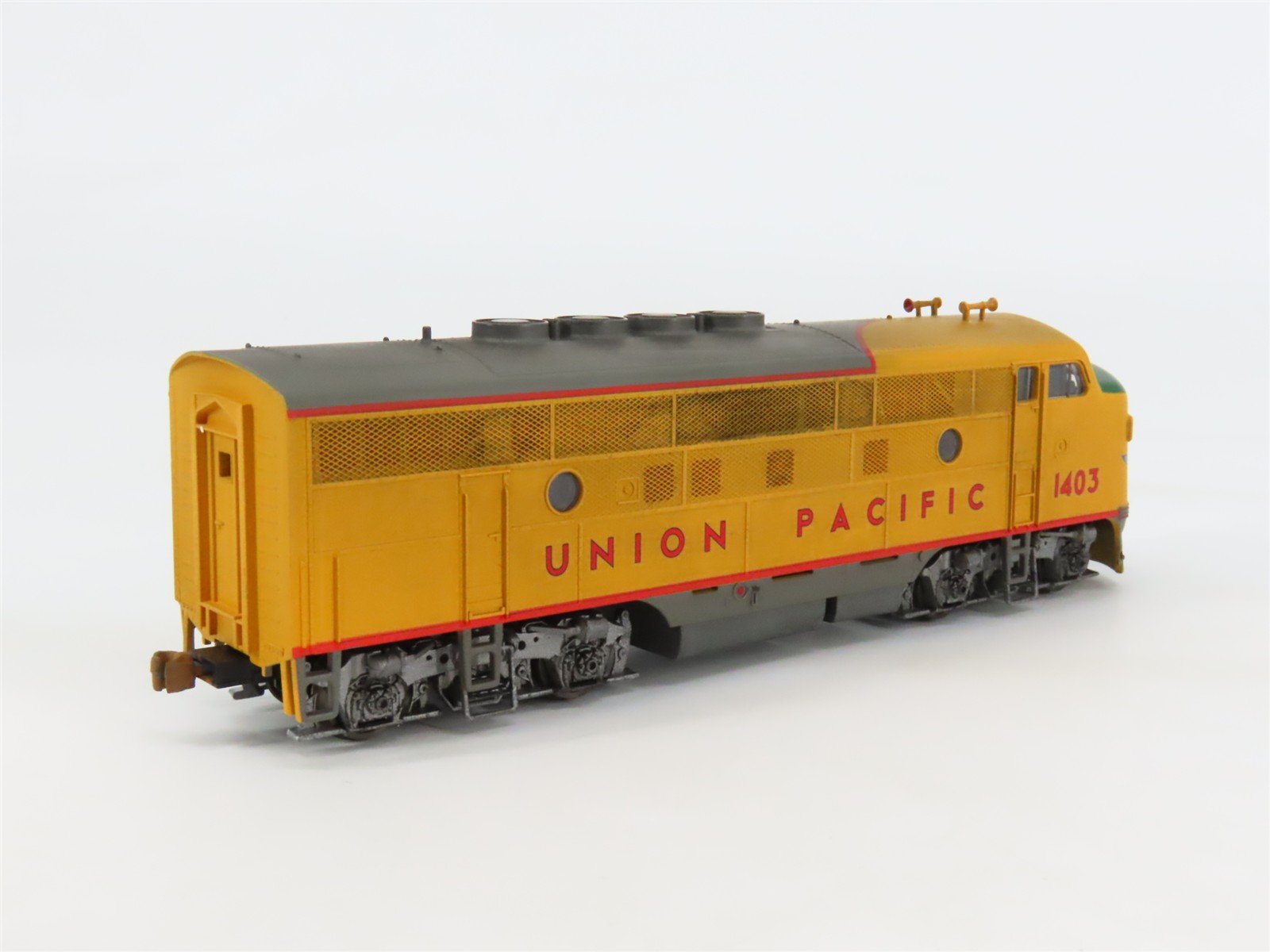 HO Scale Proto 1000 UP Union Pacific F3A/B Diesel Set #1403/1404B - Weathered