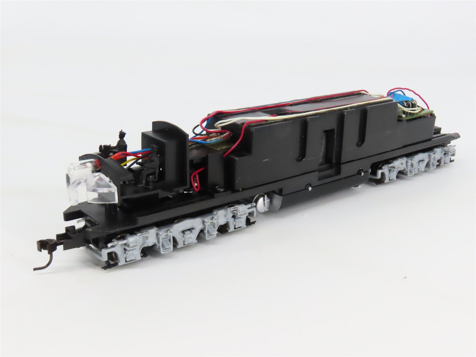 HO Scale Proto 2000 8046 CB&Q Burlington Route EMD E8/9A Diesel #9943A