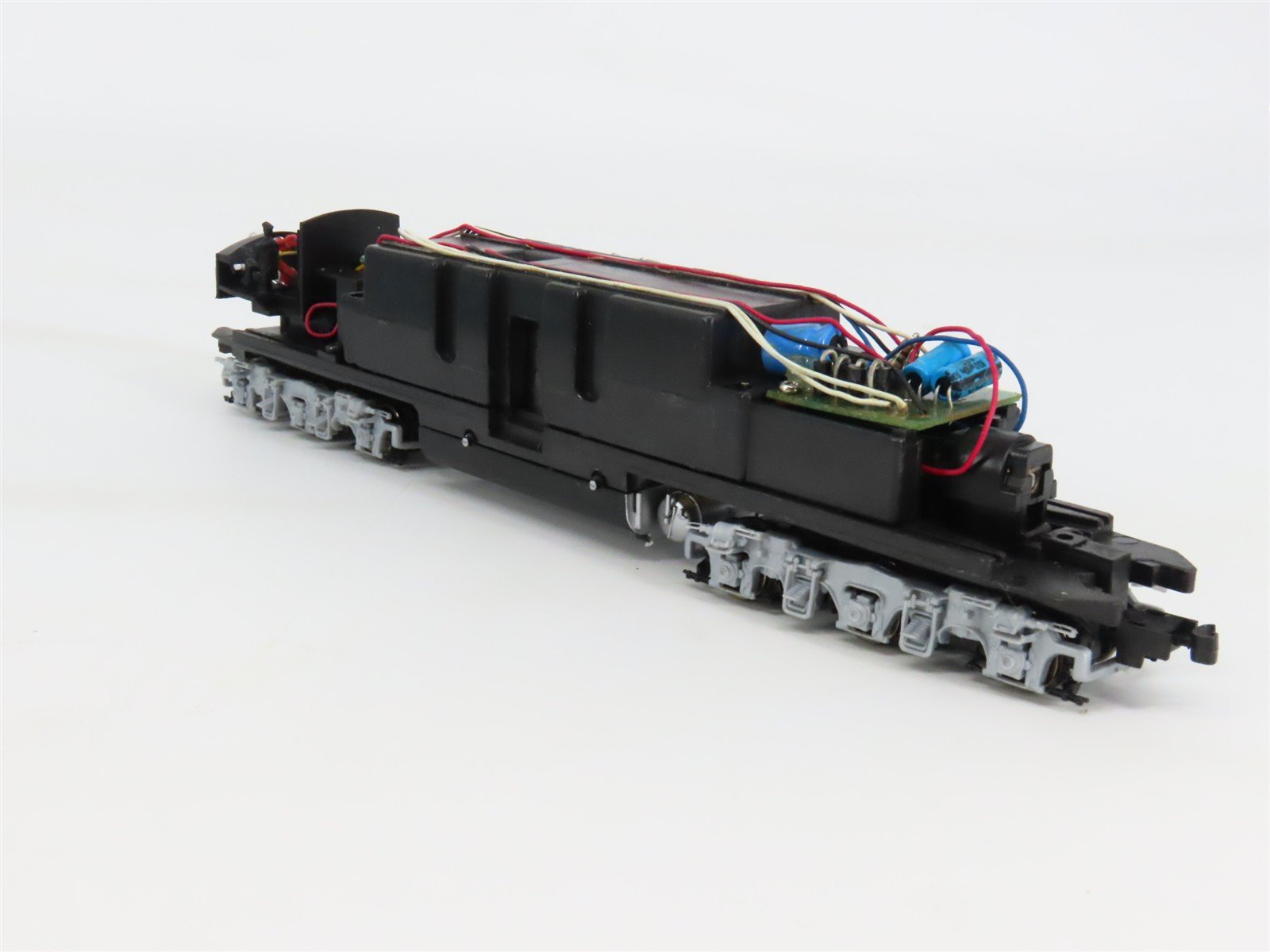 HO Scale Proto 2000 8046 CB&Q Burlington Route EMD E8/9A Diesel #9943A
