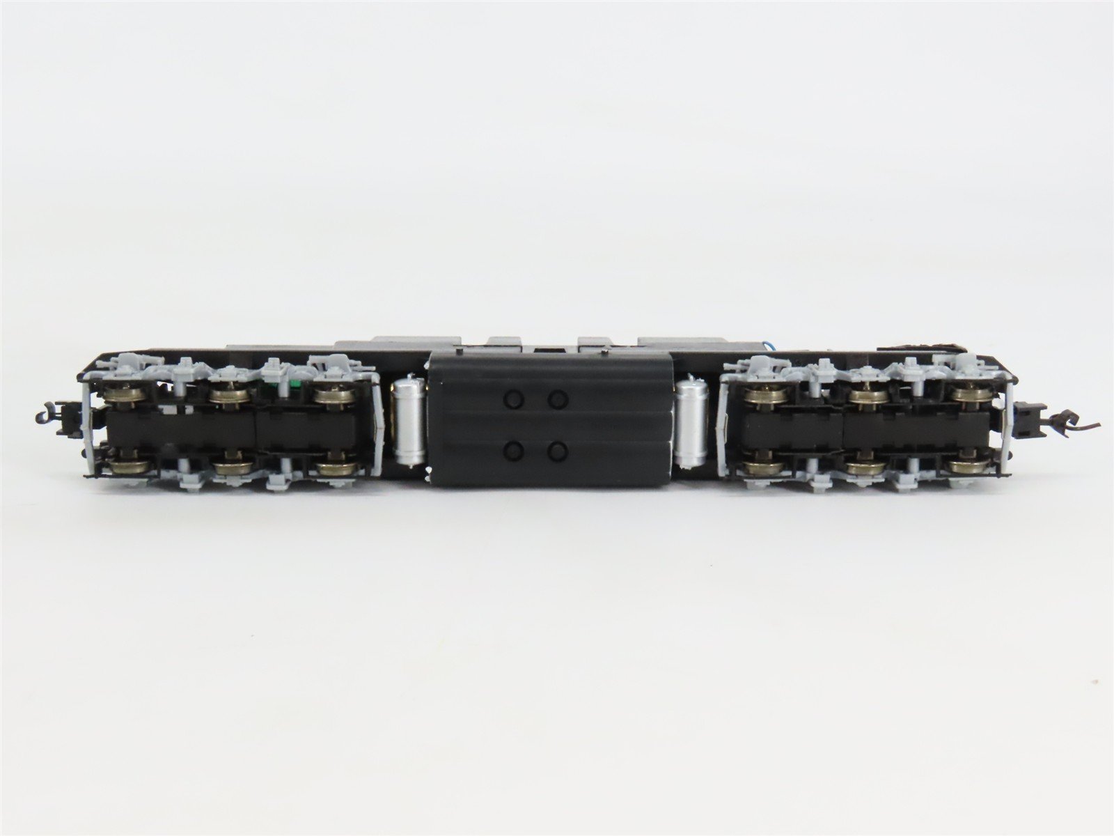 HO Scale Proto 2000 8046 CB&Q Burlington Route EMD E8/9A Diesel #9943A