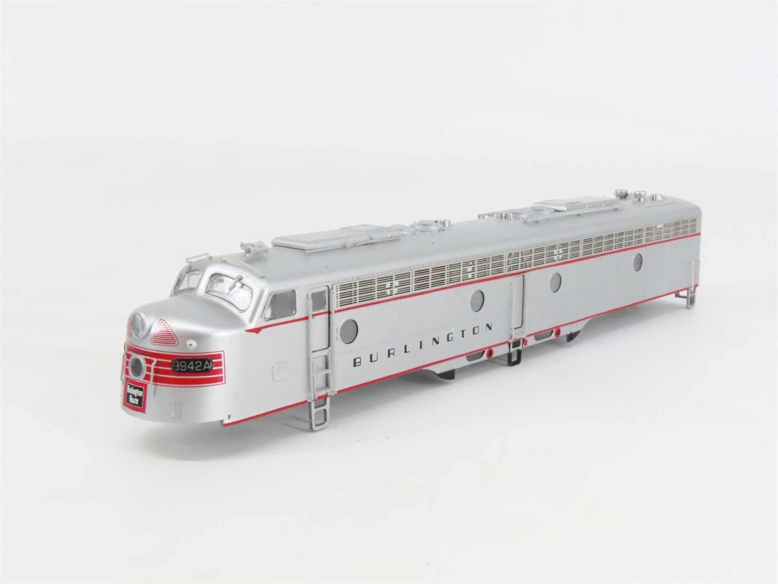 HO Scale Proto 2000 8045 CB&Q Burlington Route EMD E8/9A Diesel #9942A