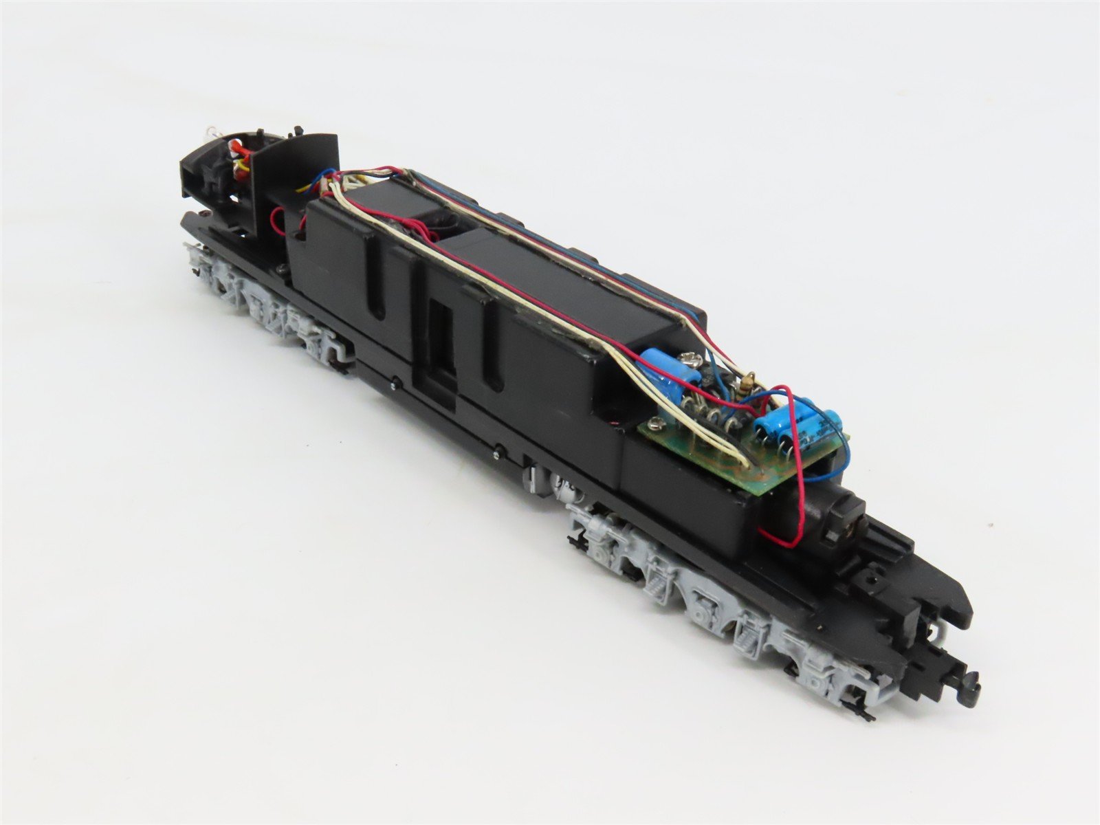 HO Scale Proto 2000 8045 CB&Q Burlington Route EMD E8/9A Diesel #9942A