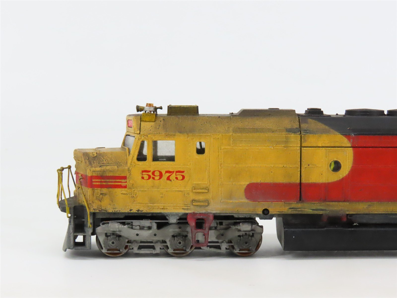 HO Scale Athearn SP-SF Merger 