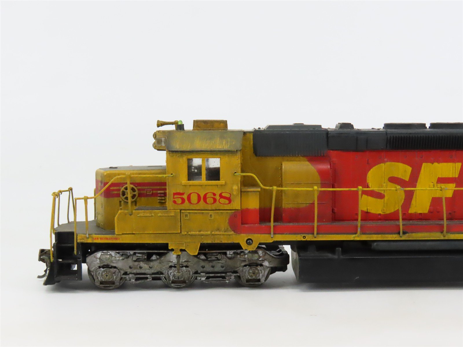 HO Scale Athearn SP-SF Merger 