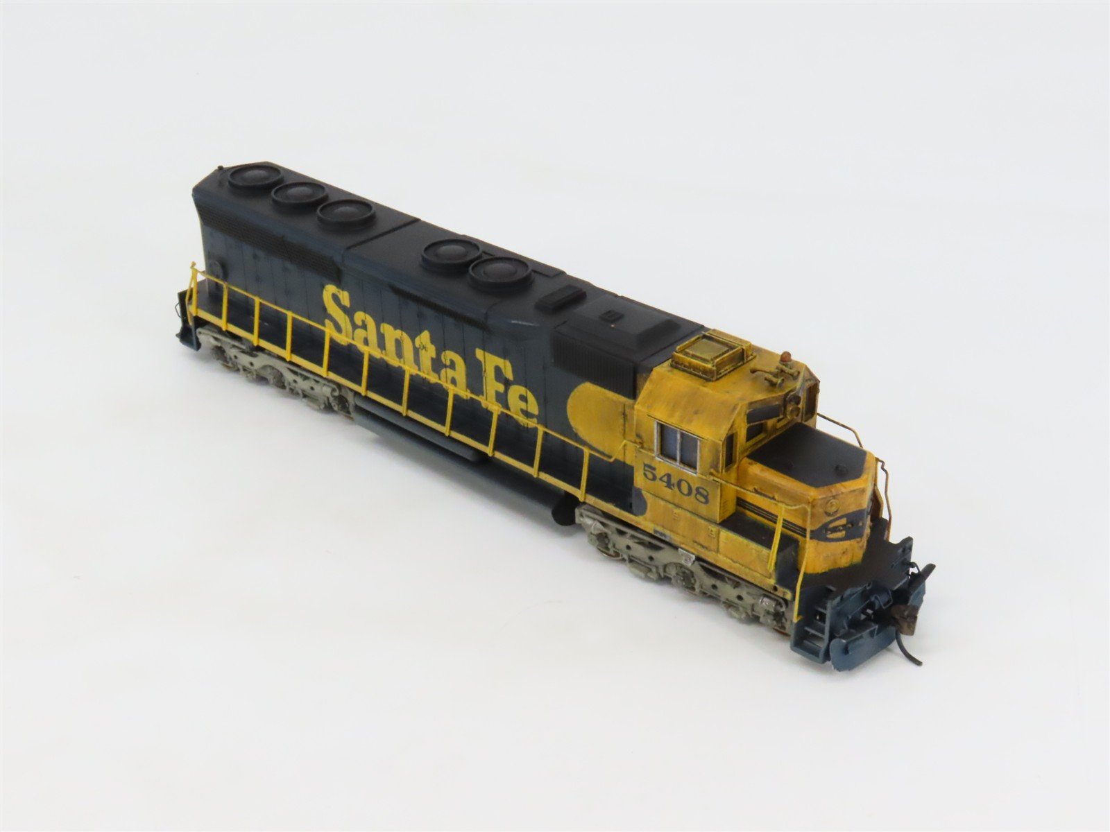 HO Scale Bachmann Plus 11612 ATSF Santa Fe EMD SD45 Diesel #5408 - Weathered