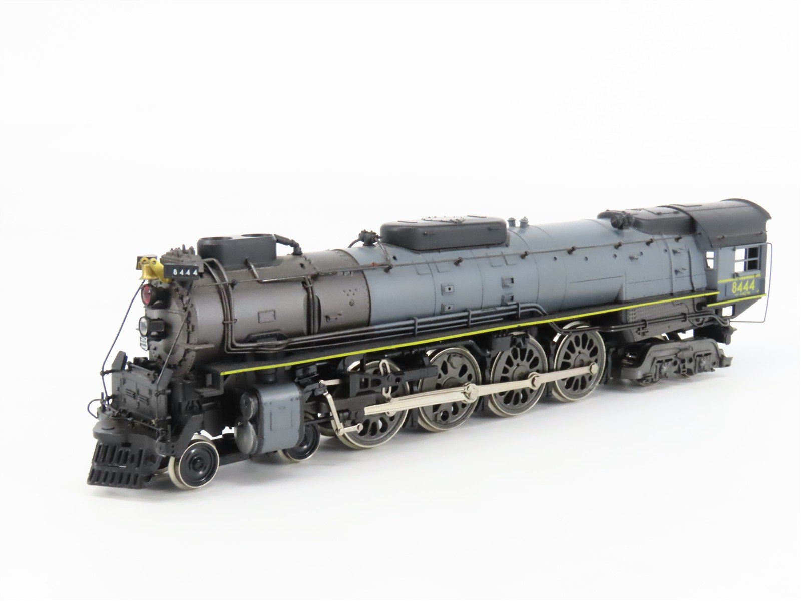 HO Scale Rivarossi 1572 UP Union Pacific 4-8-4 FEF-3 Steam Locomotive #8444
