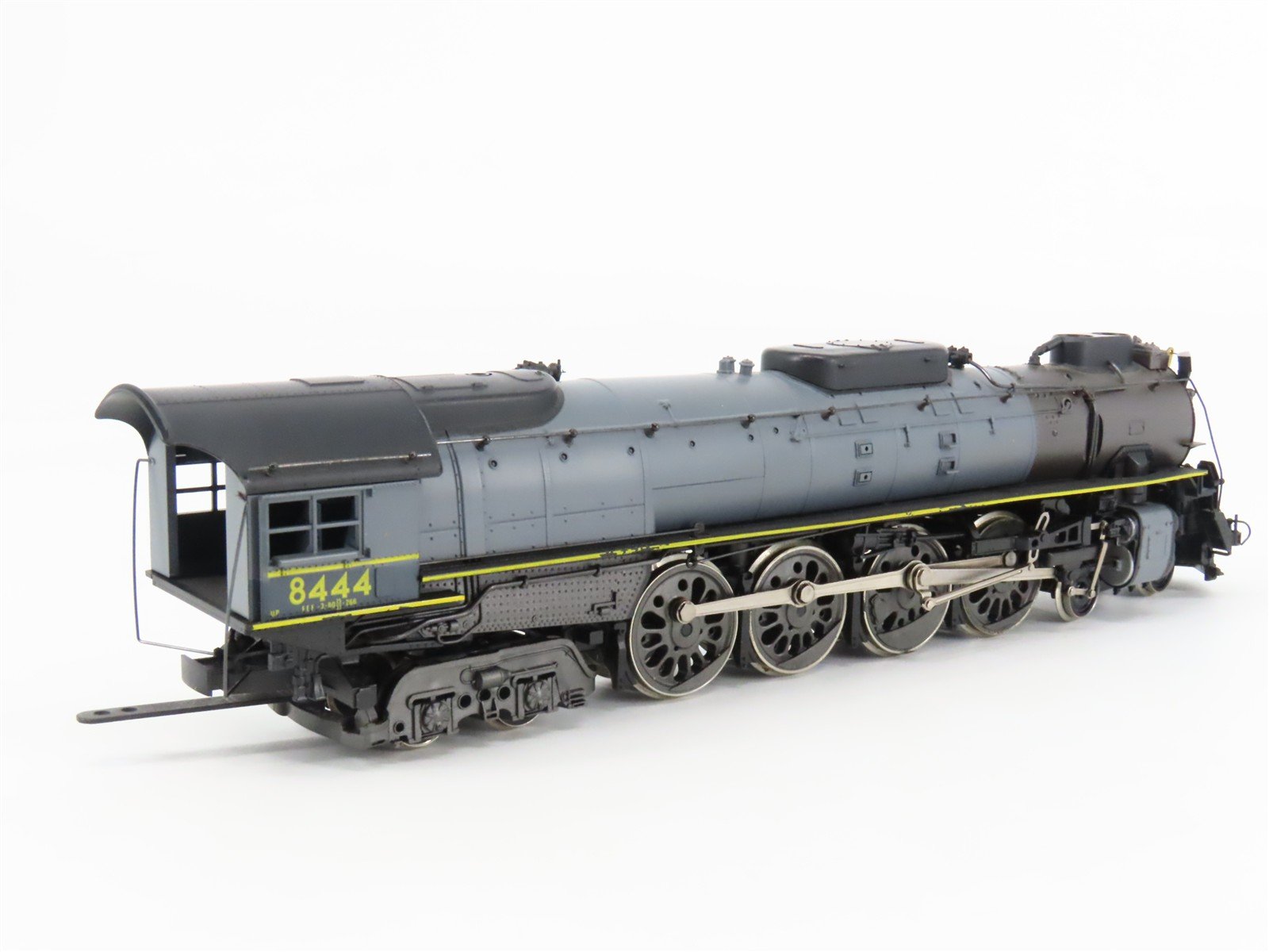 HO Scale Rivarossi 1572 UP Union Pacific 4-8-4 FEF-3 Steam Locomotive #8444