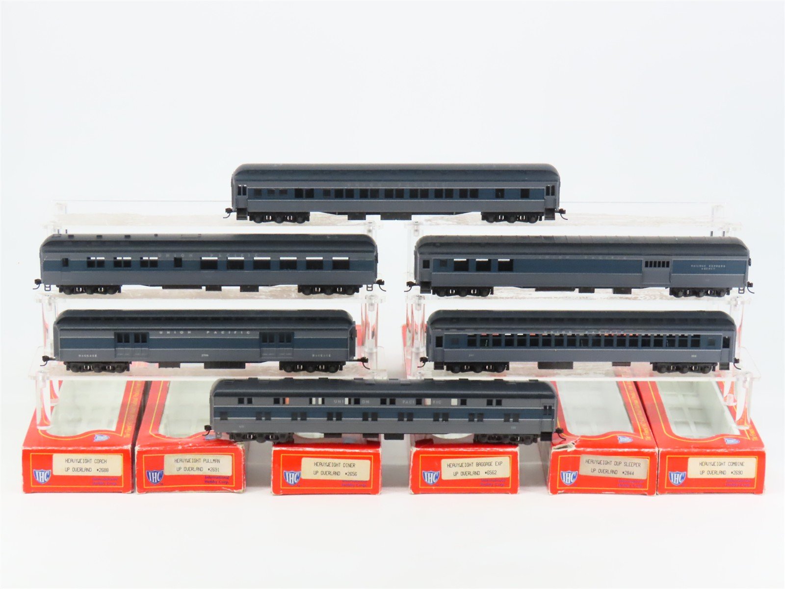LOT of 6 HO Scale IHC UP Union Pacific Overland Passenger Cars