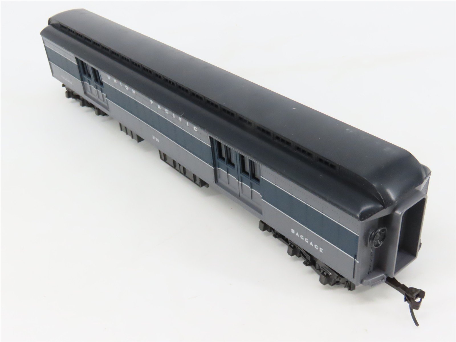 LOT of 6 HO Scale IHC UP Union Pacific Overland Passenger Cars