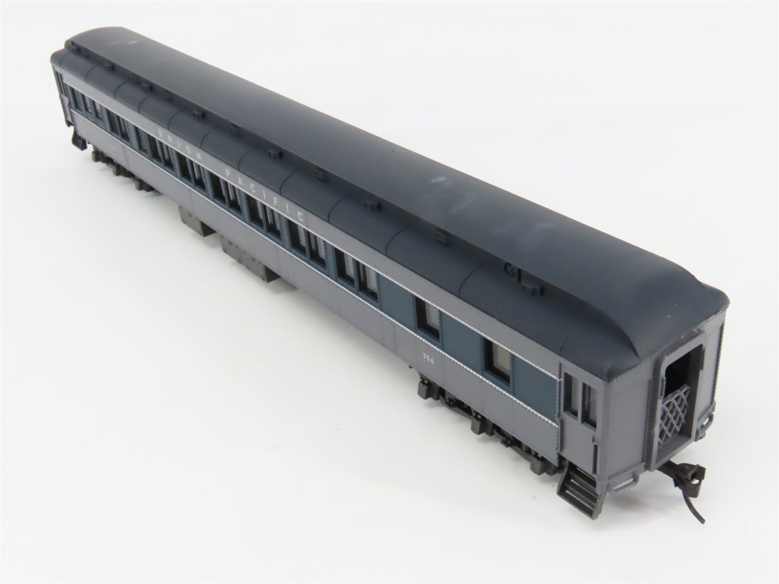 LOT of 6 HO Scale IHC UP Union Pacific Overland Passenger Cars