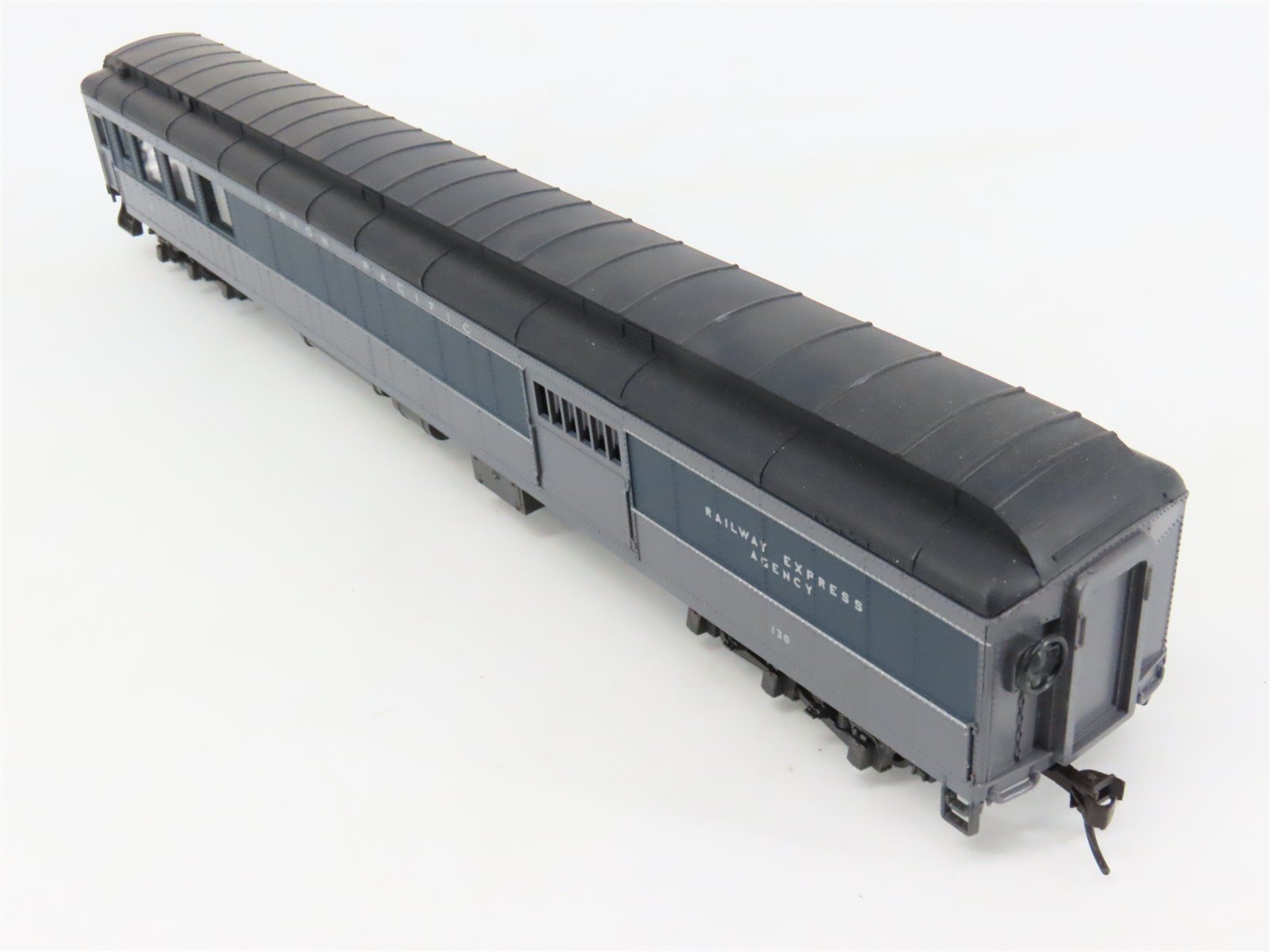 LOT of 6 HO Scale IHC UP Union Pacific Overland Passenger Cars