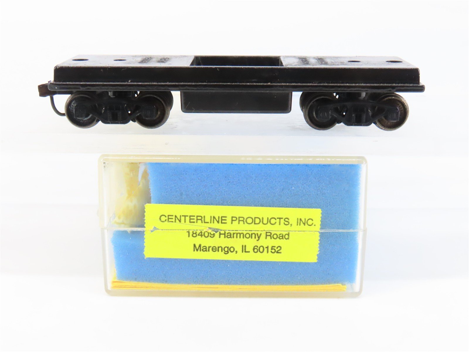 HO Scale Centerline Cleaning Car w/ 2 Roller Covers