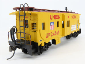 HO Scale Athearn 1180 UP Union Pacific Bay Window Caboose #24565