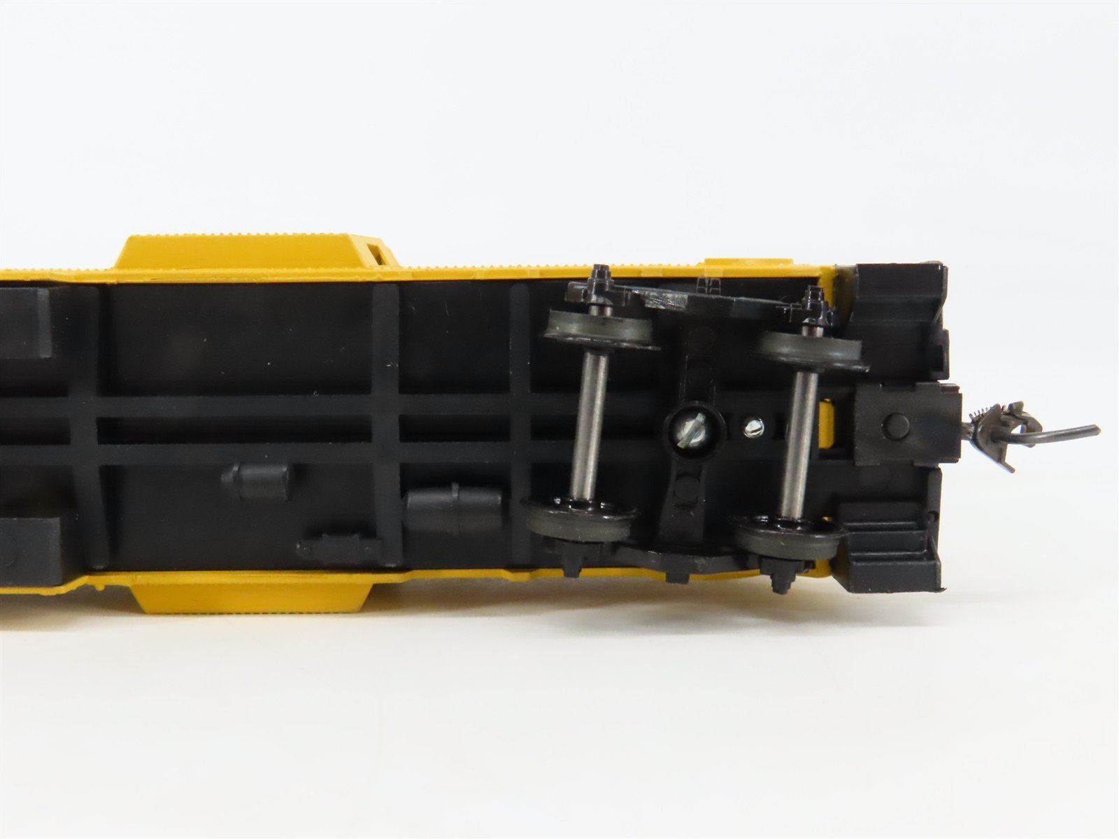 HO Scale Athearn 1180 UP Union Pacific Bay Window Caboose #24565