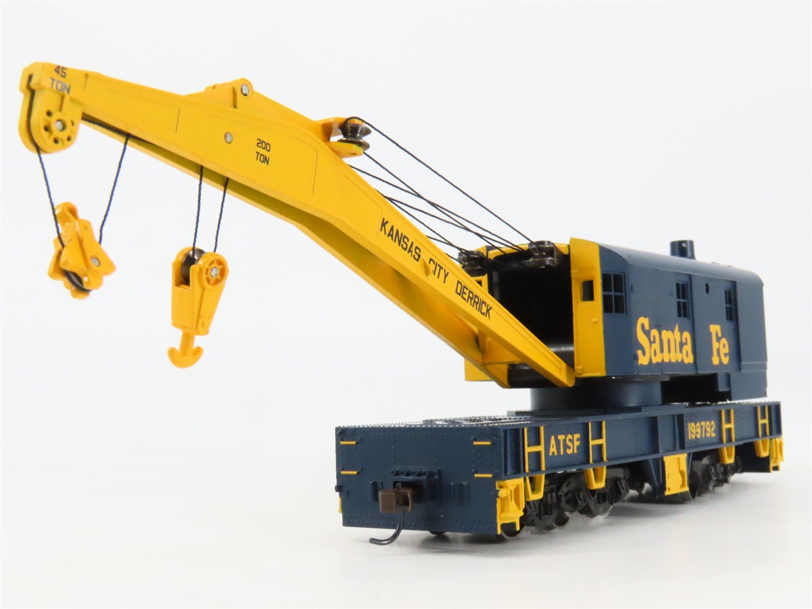 HO Scale Athearn RTR 7529 ATSF Santa Fe 200-Ton Crane & Tender #199792