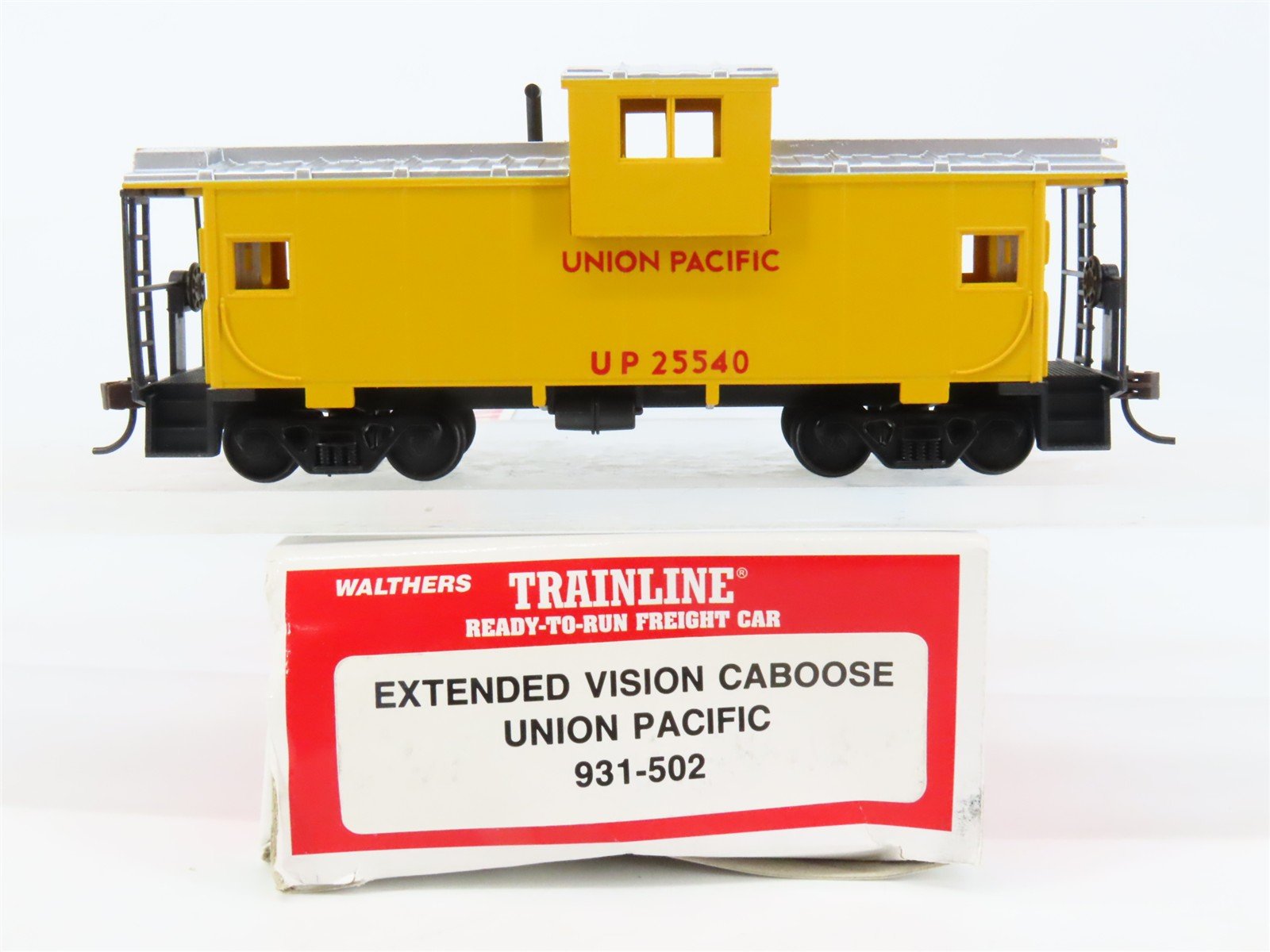 HO Scale Walthers 931-502 UP Union Pacific Extended Vision Caboose #25540