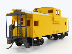 HO Scale Walthers 931-502 UP Union Pacific Extended Vision Caboose #25540