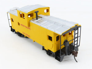 HO Scale Walthers 931-502 UP Union Pacific Extended Vision Caboose #25540