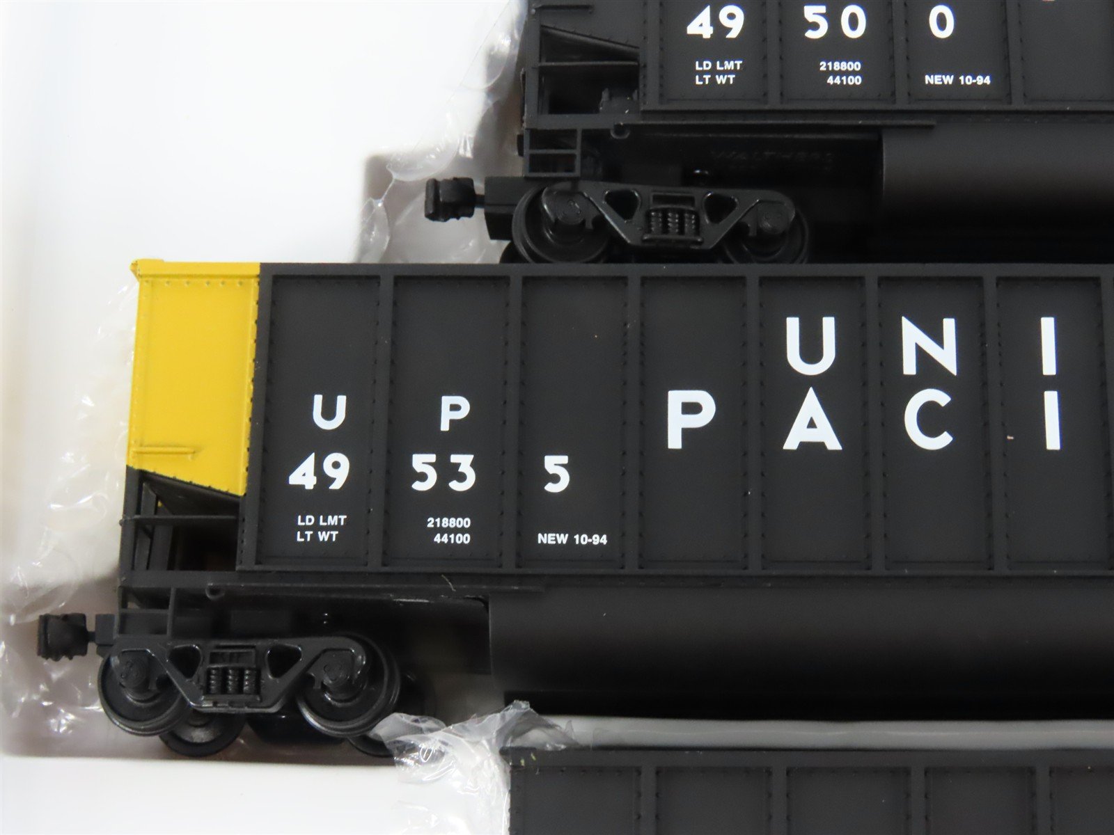 HO Scale Walthers 932-5313 UP Union Pacific Bethgon Hopper 6-Pack #2