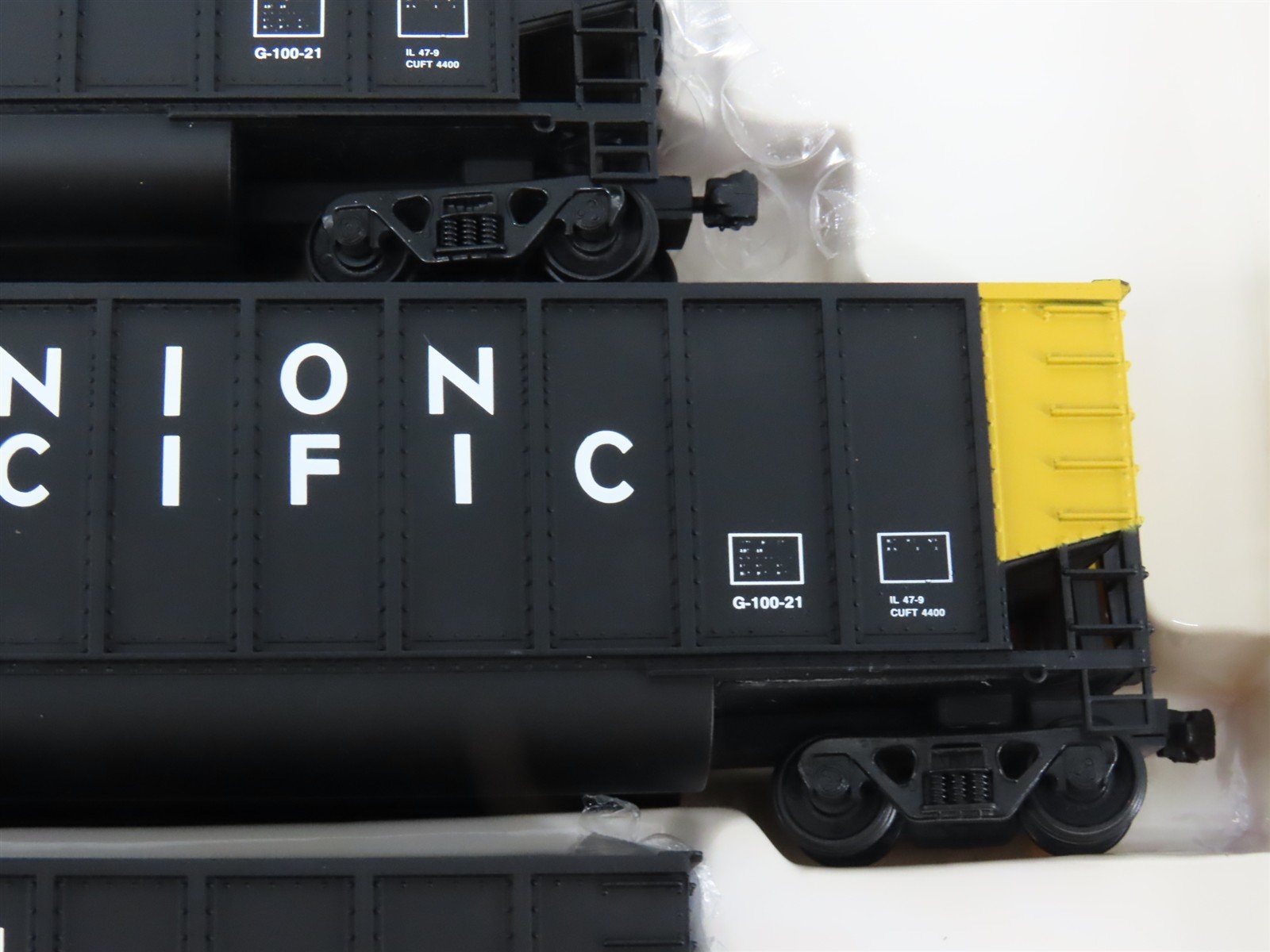 HO Scale Walthers 932-5313 UP Union Pacific Bethgon Hopper 6-Pack #2
