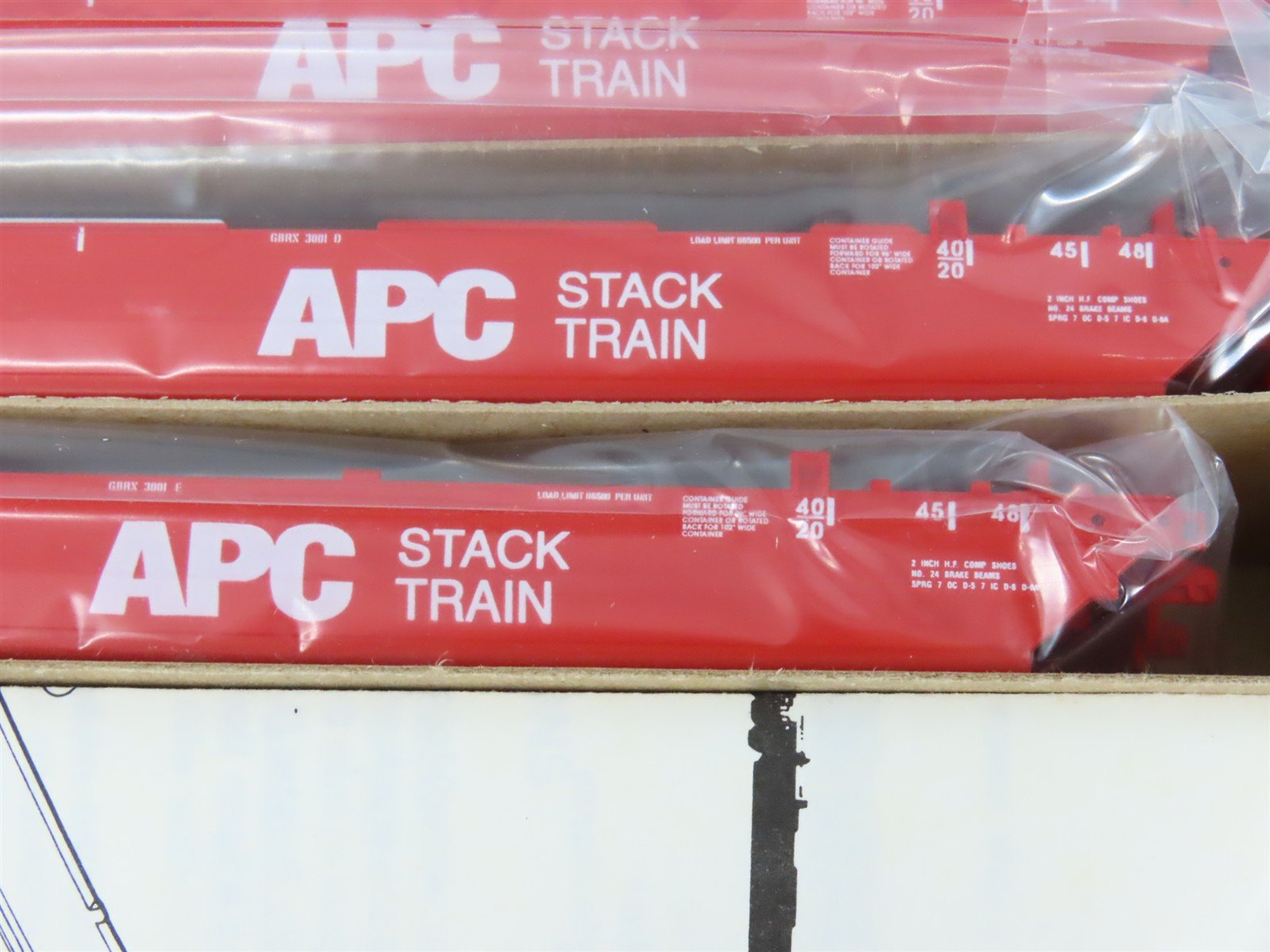 HO Scale Athearn 5914 GBRX/APC Gunderson Maxi-III Well 5-Car Kit
