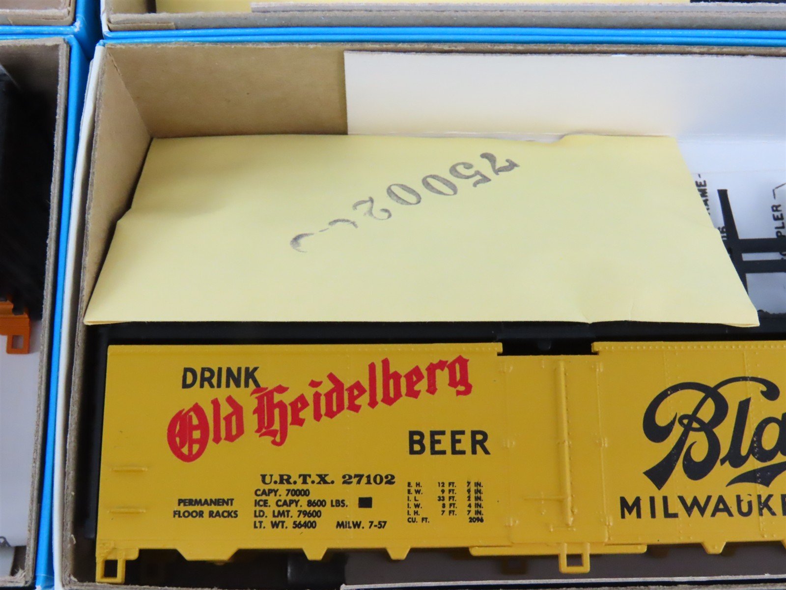 LOT of 7 HO Scale Athearn ATSF/Blatz/FGE 40' Steel Reefer Car Kit
