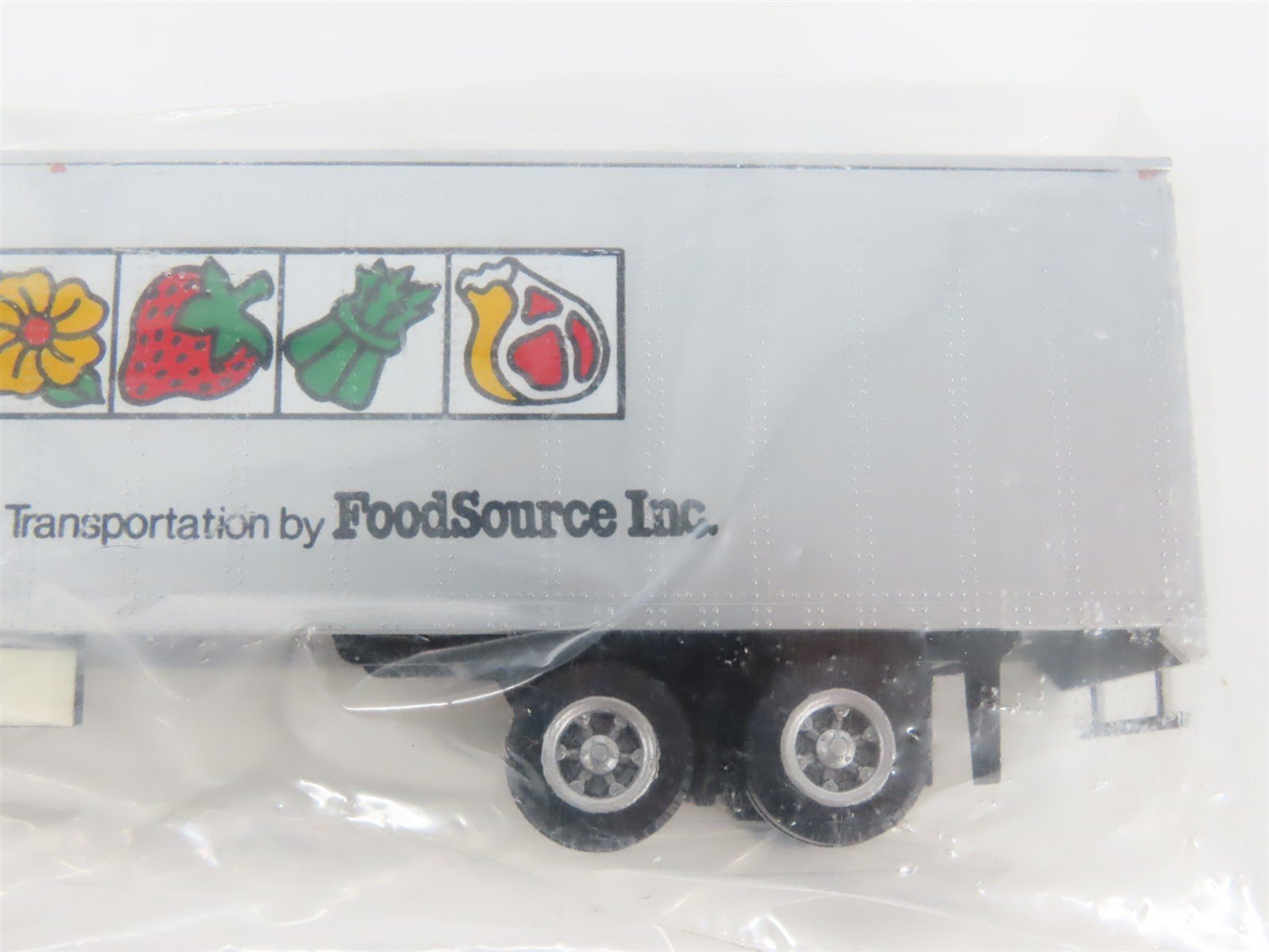LOT of 6 HO Scale Con-Cor 0004-820101 Nitrol Process 45' Trailers