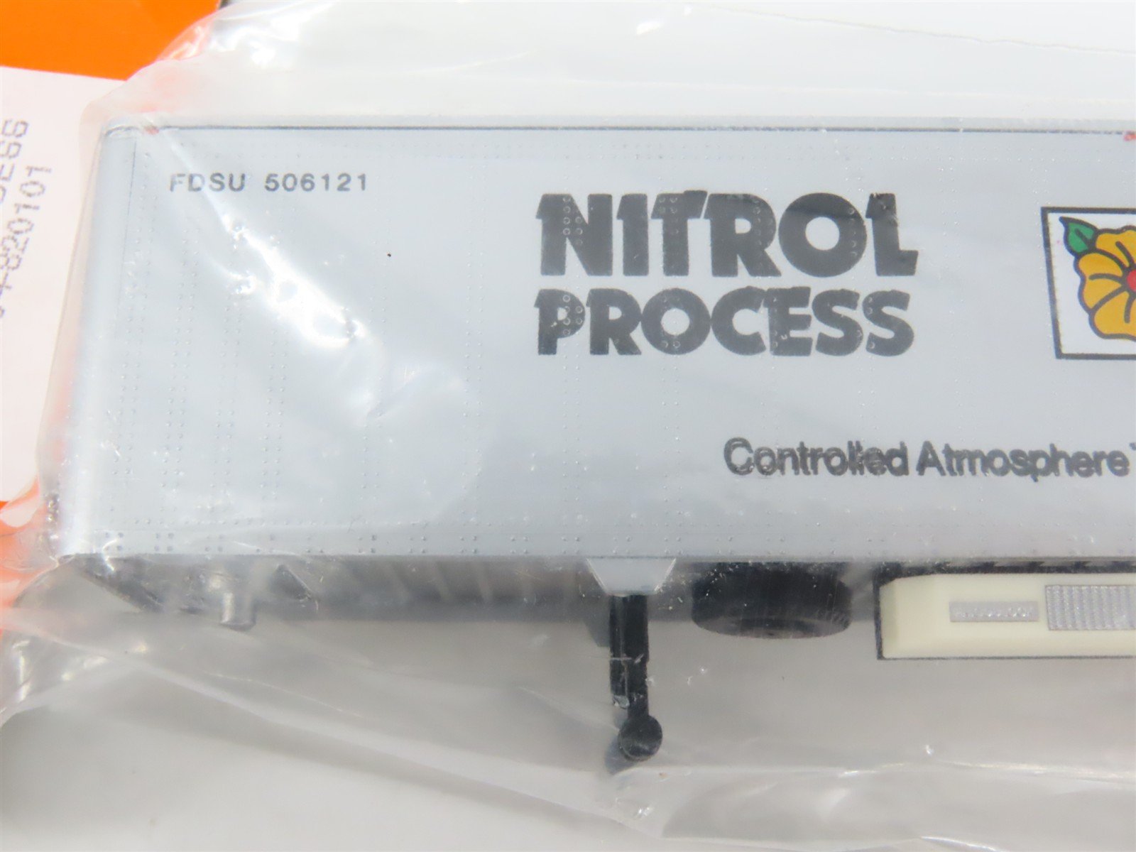 LOT of 6 HO Scale Con-Cor 0004-820101 Nitrol Process 45' Trailers