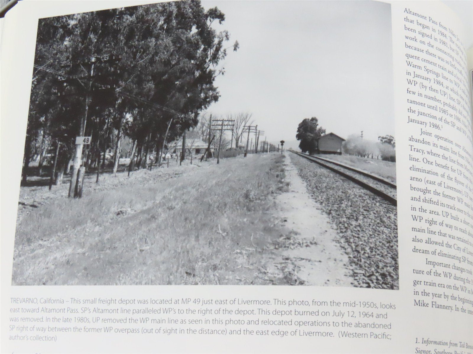 Track & Time: ...Western Pacific Railroad by Jeff S. Asay ©2006 SC Book