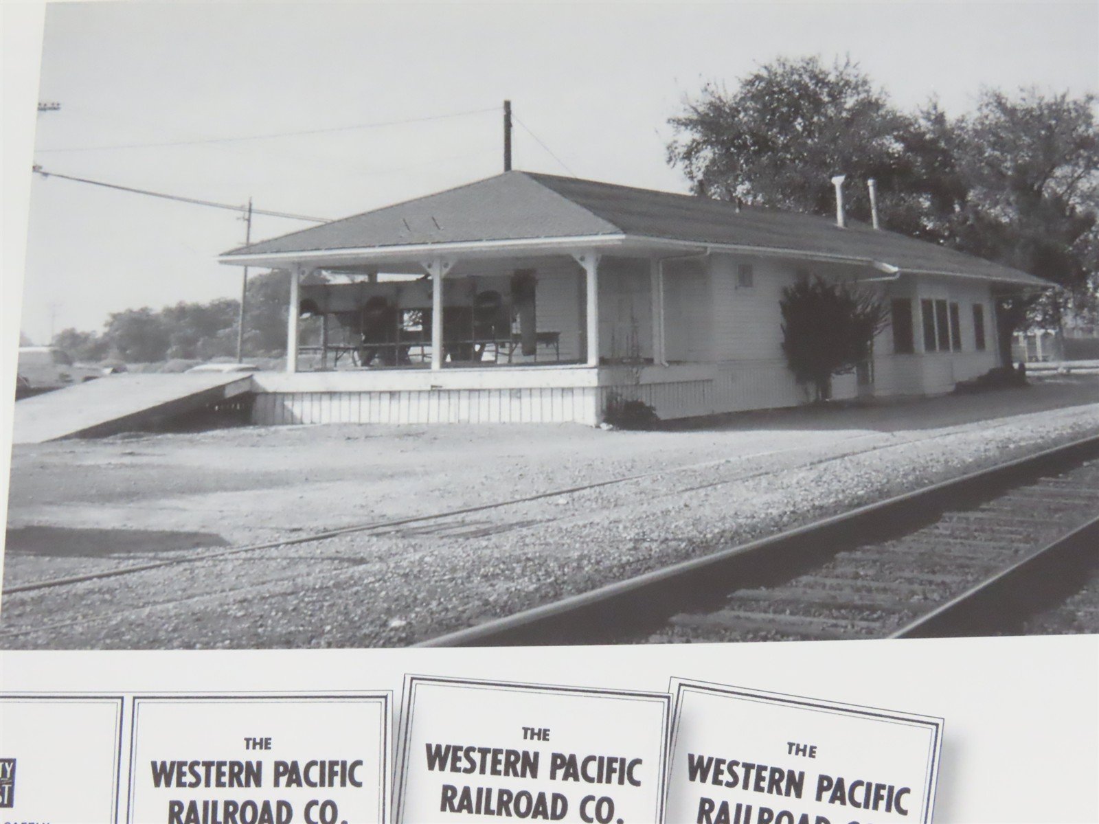 Track & Time: ...Western Pacific Railroad by Jeff S. Asay ©2006 SC Book