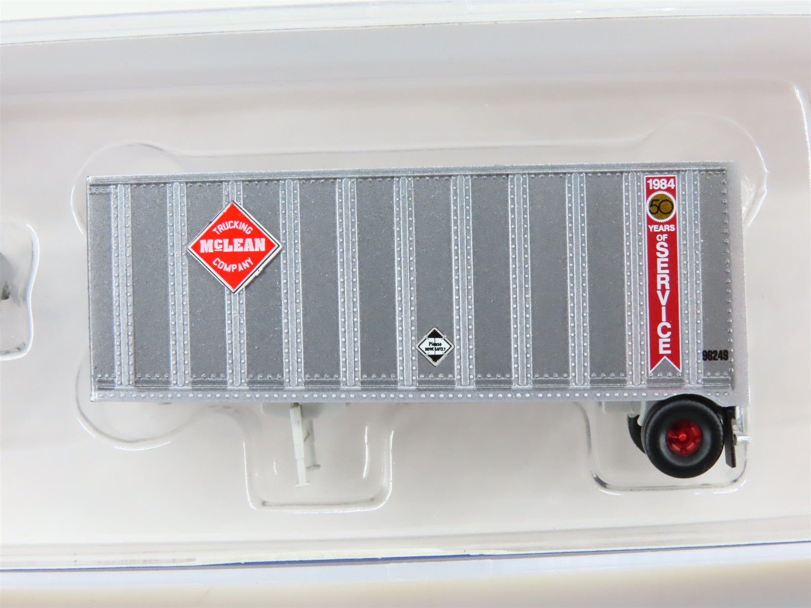 N Scale Athearn ATH10826 McLean Trucking Co. Two 28' Wedge Trailers w/ Dolly