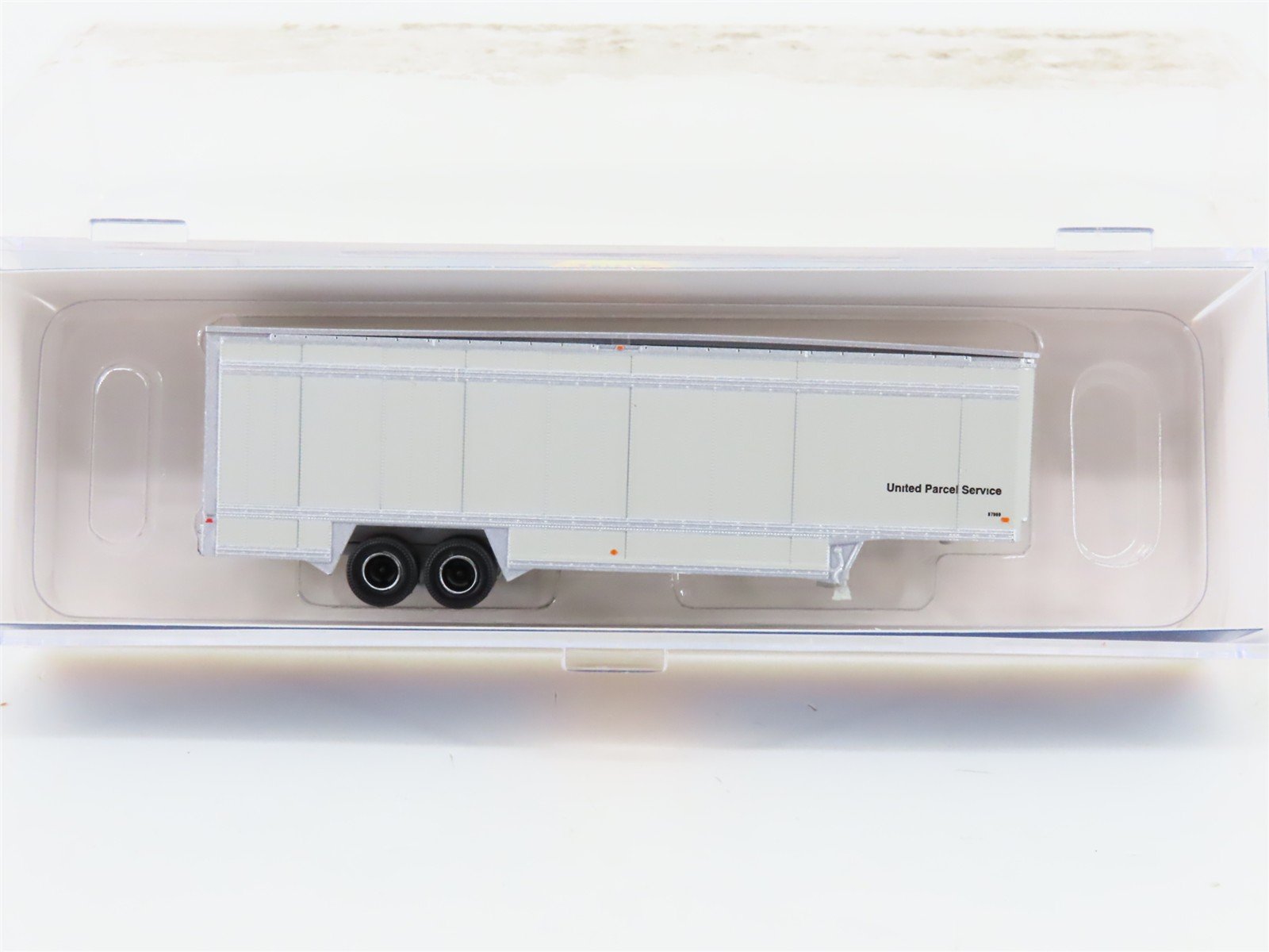 N Scale Athearn ATH6906 UPSZ United Parcel Service (No Logo) 40' Trailer #87969