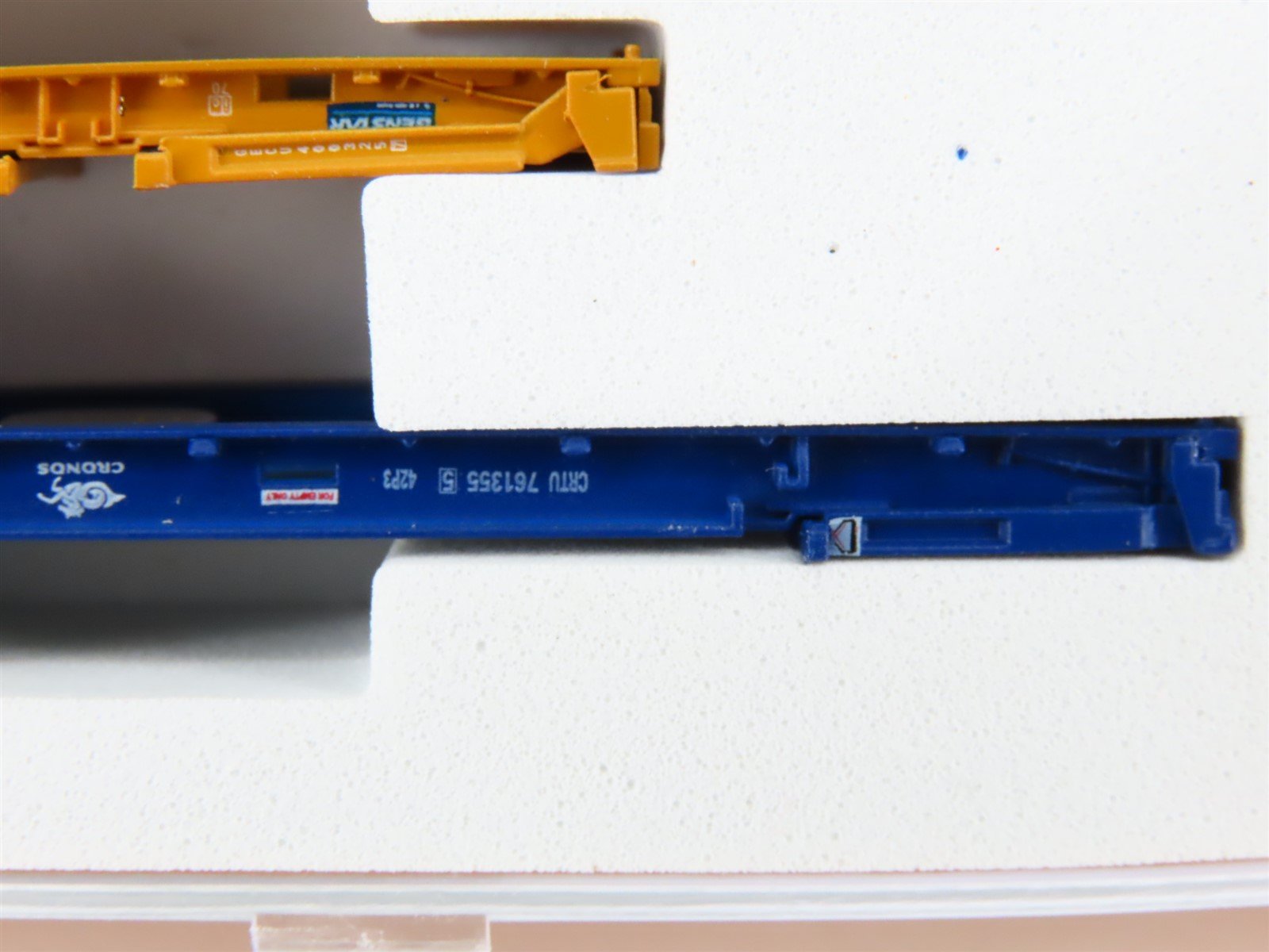 N Scale JTC Jacksonville Terminal Company 402551 Flatracks Container Assortment