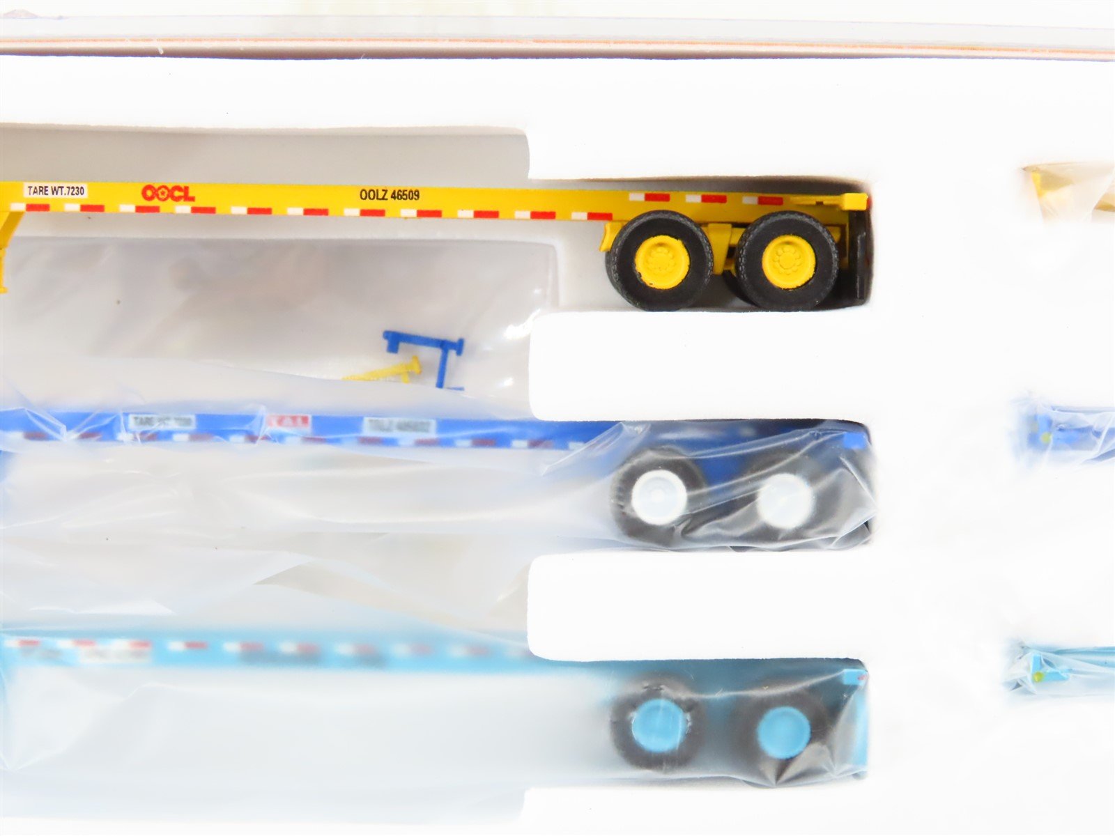 N Scale JTC Jacksonville Terminal Company 402302 40' Container Chassis 6-Pack