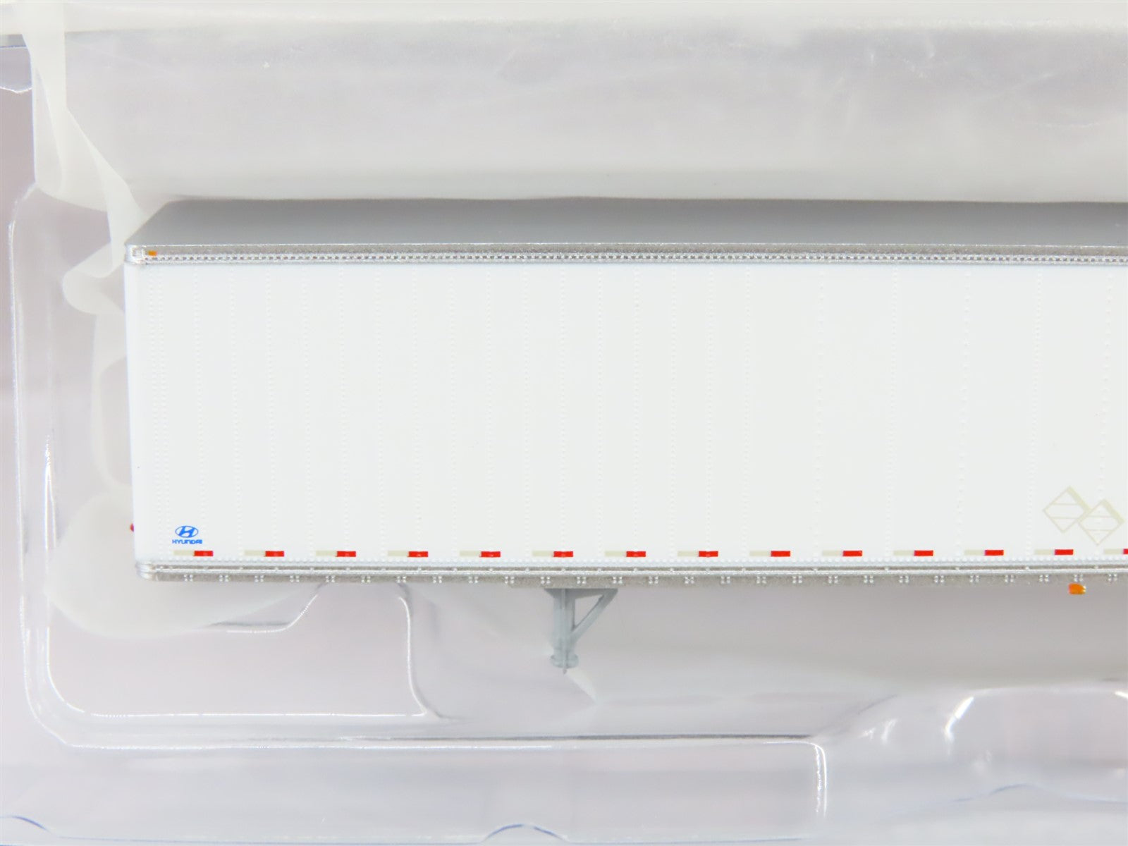 N Scale Trainworx 45399-3 Undecorated Hyundai 53' Box Trailer